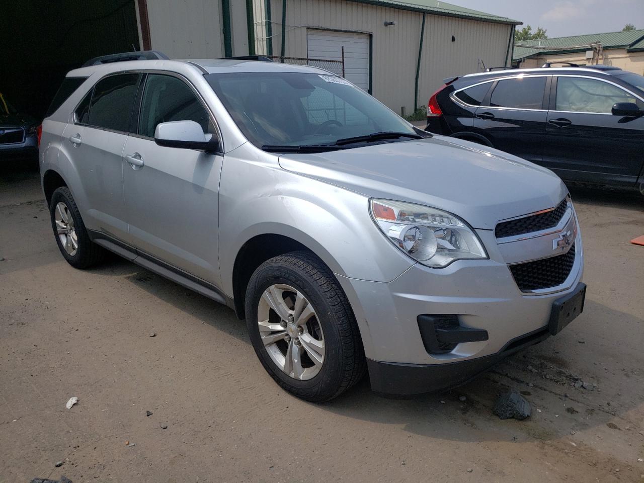 Photo 3 VIN: 2GNALBEK2F1102874 - CHEVROLET EQUINOX 