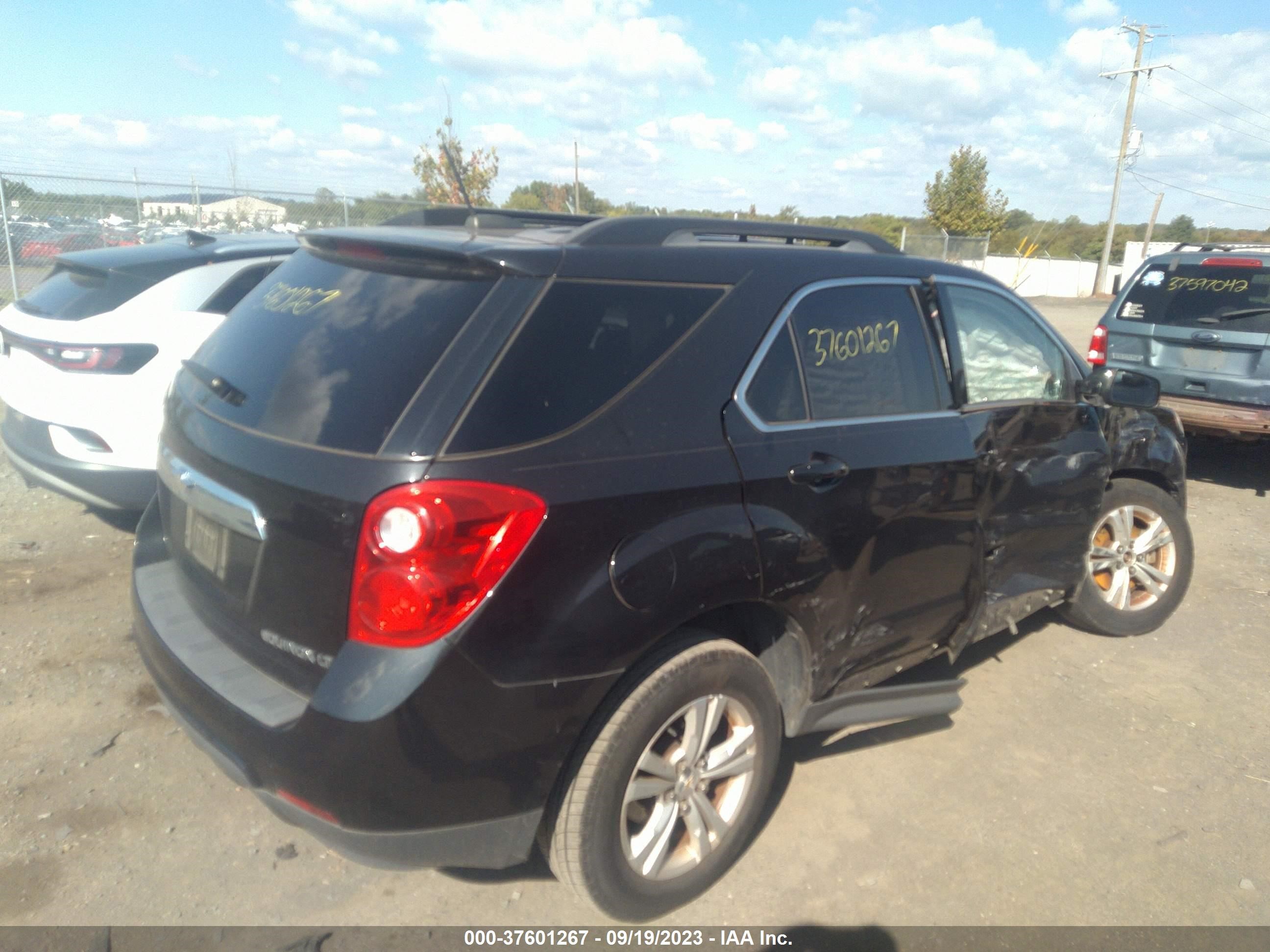 Photo 3 VIN: 2GNALBEK2F6157764 - CHEVROLET EQUINOX 