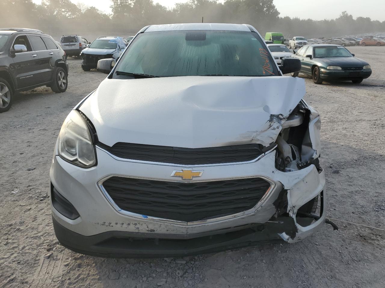 Photo 4 VIN: 2GNALBEK2G1182341 - CHEVROLET EQUINOX 