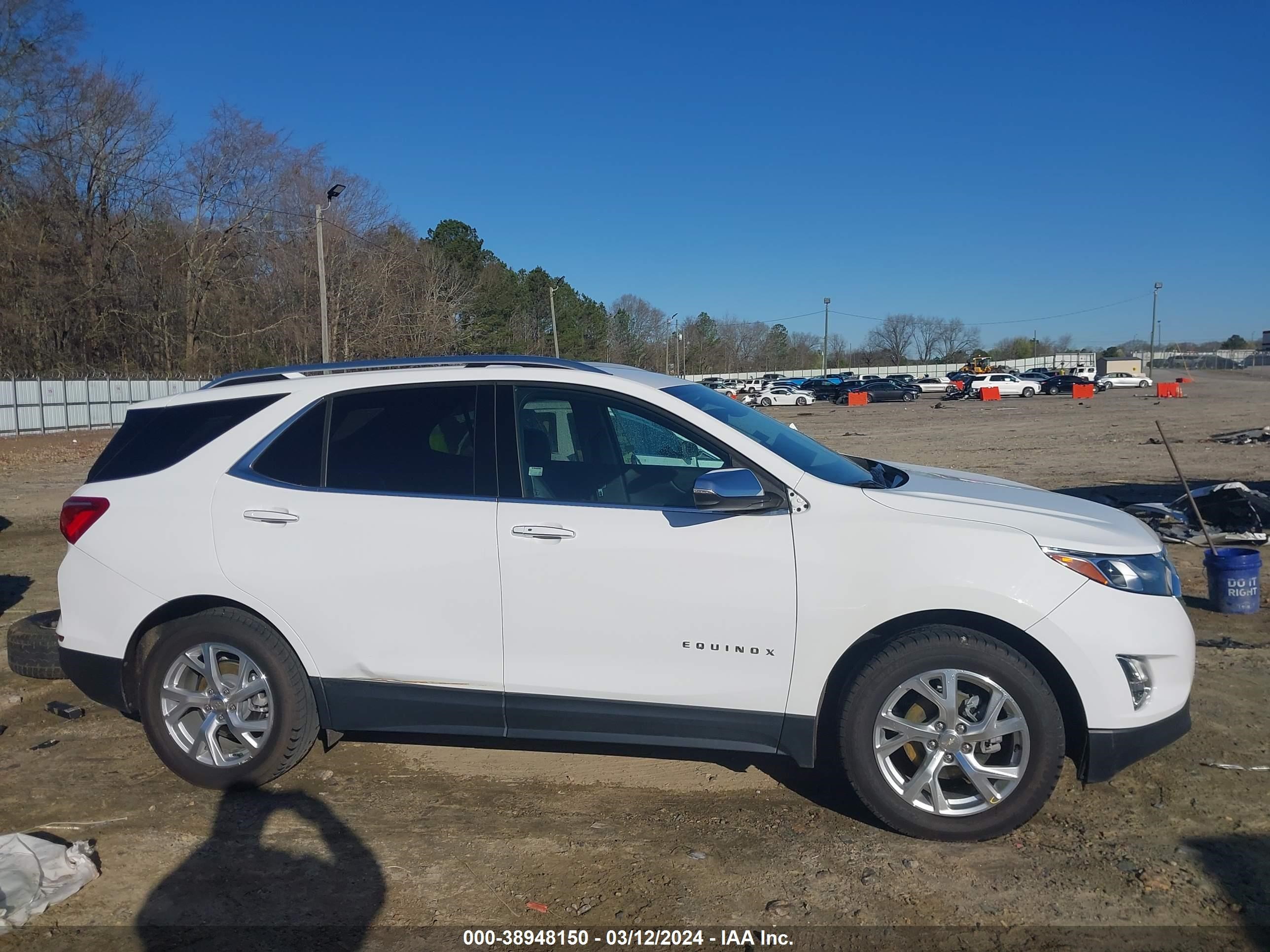 Photo 12 VIN: 2GNALBEK2H1502999 - CHEVROLET EQUINOX 