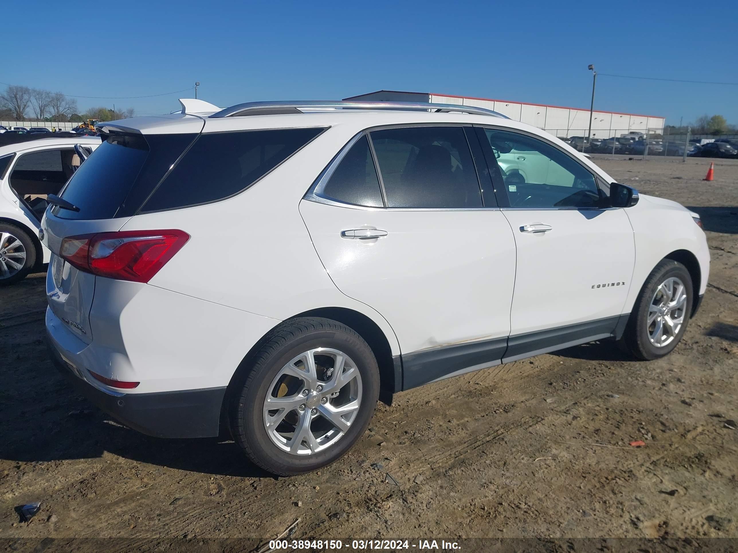 Photo 3 VIN: 2GNALBEK2H1502999 - CHEVROLET EQUINOX 