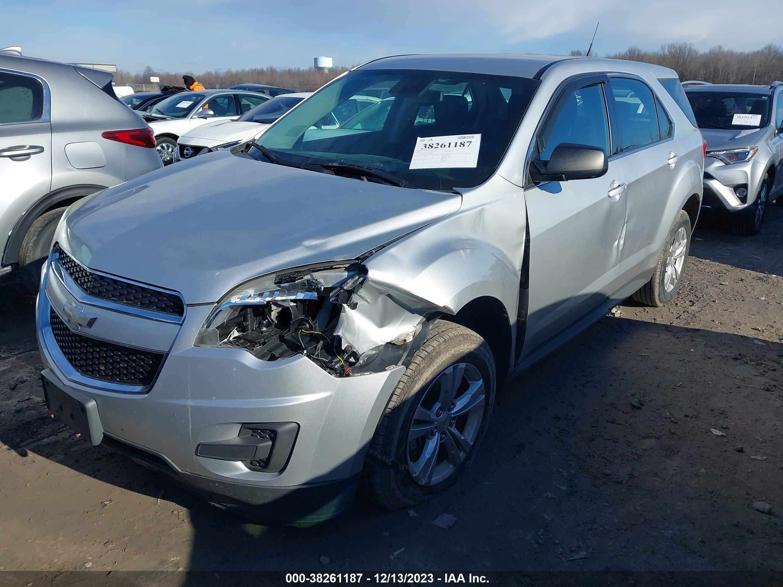 Photo 1 VIN: 2GNALBEK3C1322827 - CHEVROLET EQUINOX 