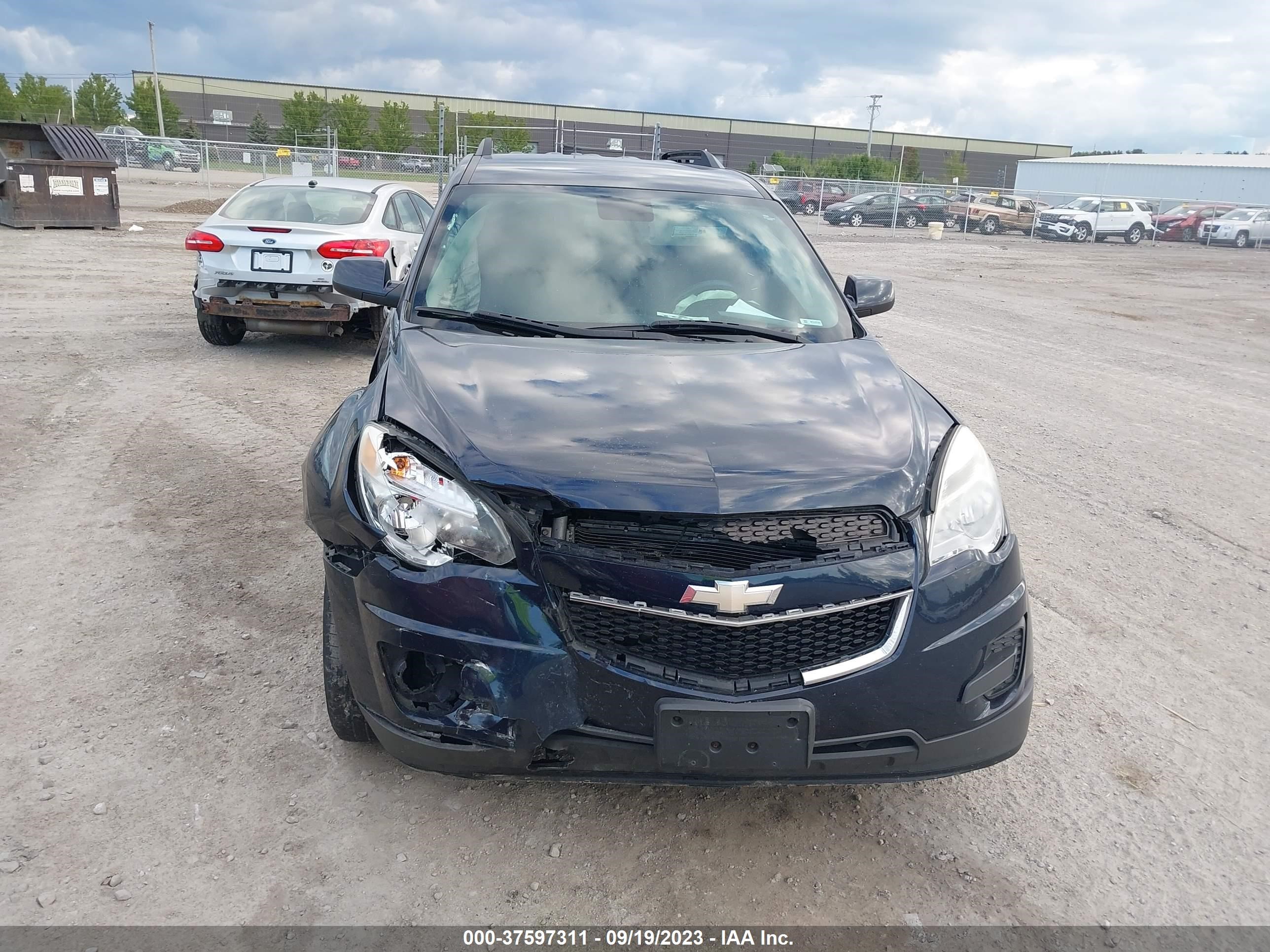 Photo 11 VIN: 2GNALBEK3F1143384 - CHEVROLET EQUINOX 