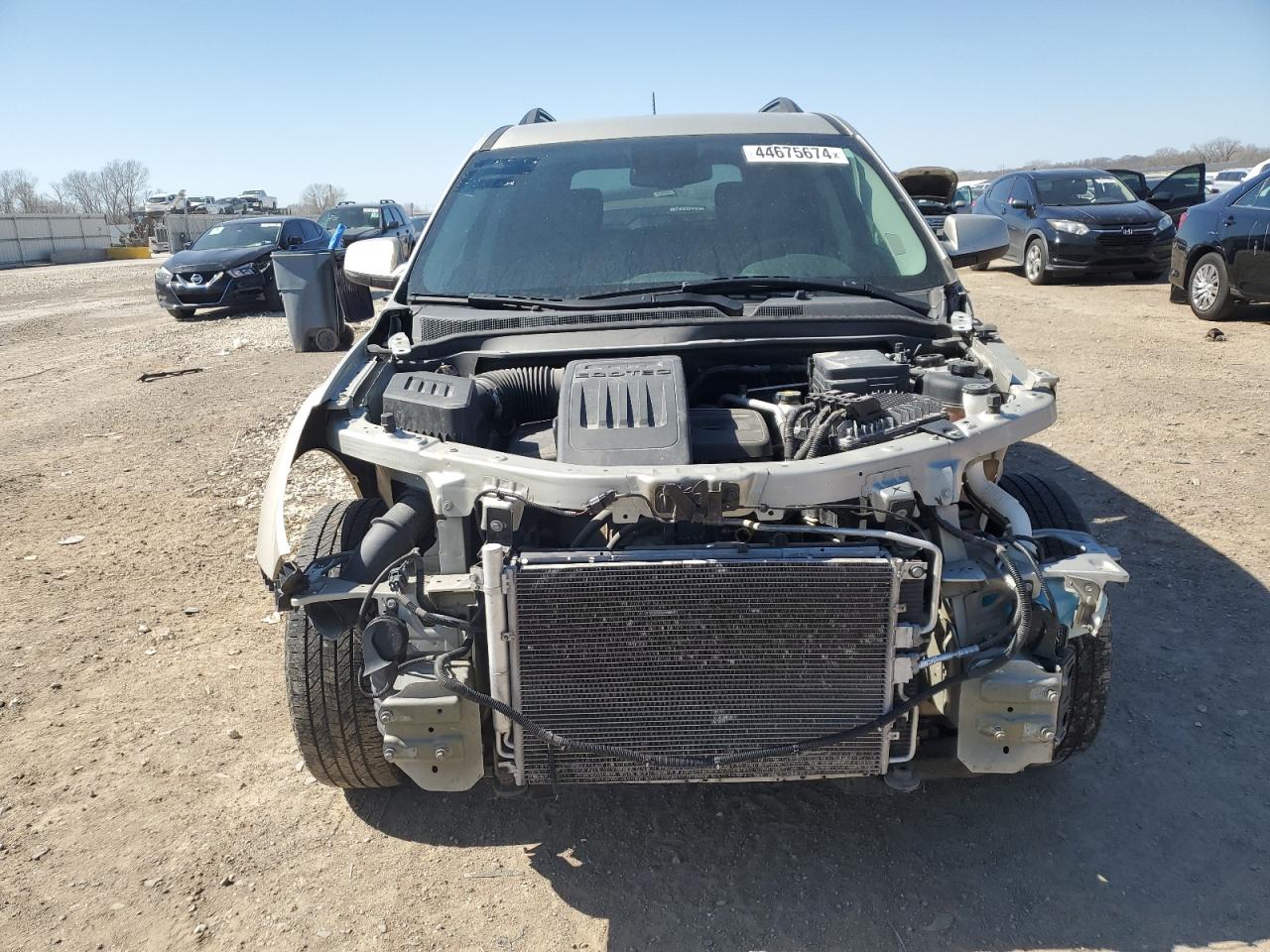 Photo 4 VIN: 2GNALBEK3F6353230 - CHEVROLET EQUINOX 