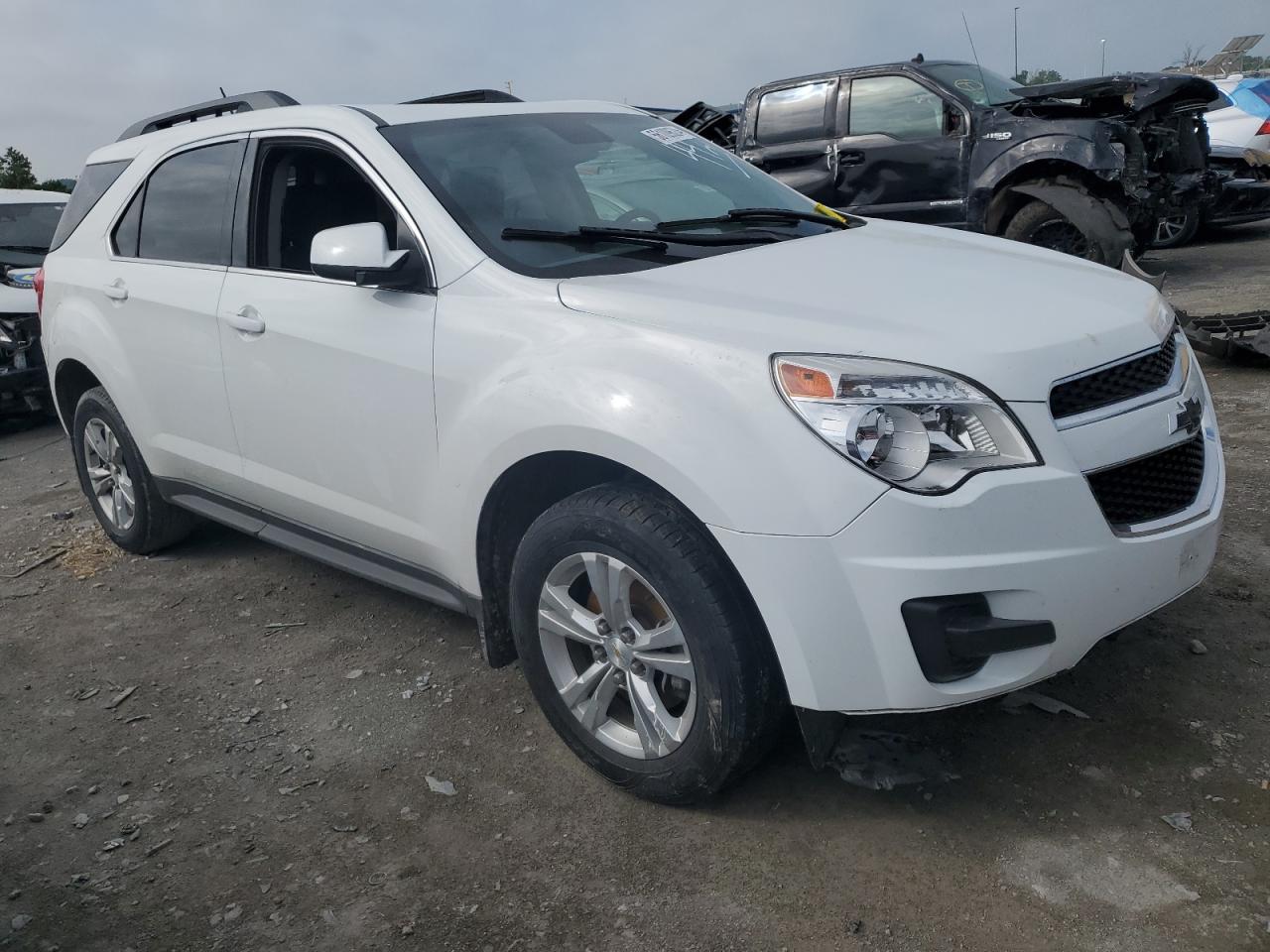 Photo 3 VIN: 2GNALBEK4F6125916 - CHEVROLET EQUINOX 