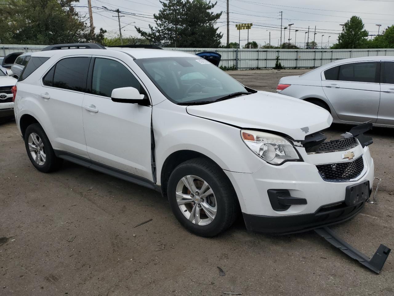 Photo 3 VIN: 2GNALBEK4F6394188 - CHEVROLET EQUINOX 