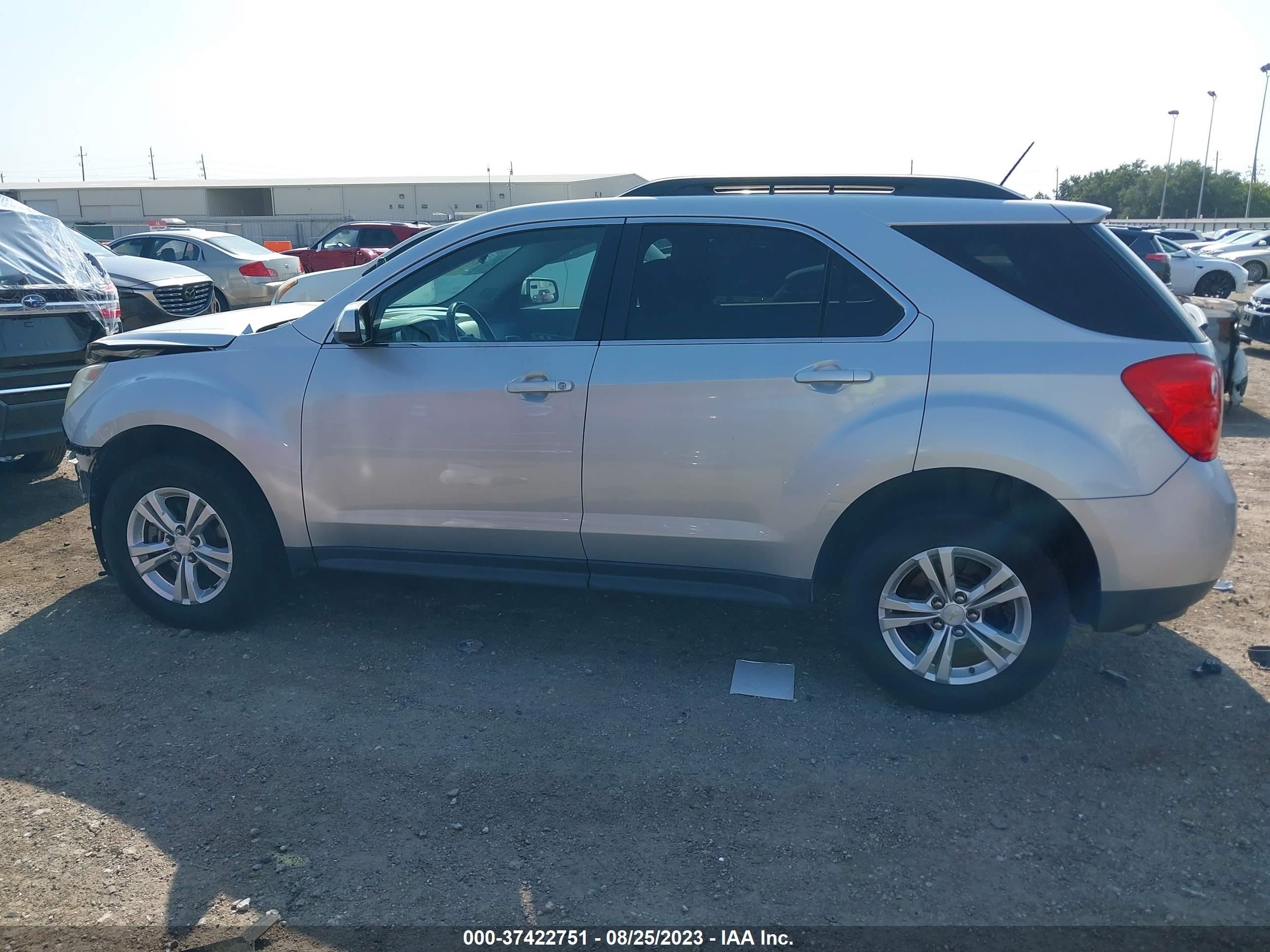 Photo 14 VIN: 2GNALBEK5F6379991 - CHEVROLET EQUINOX 