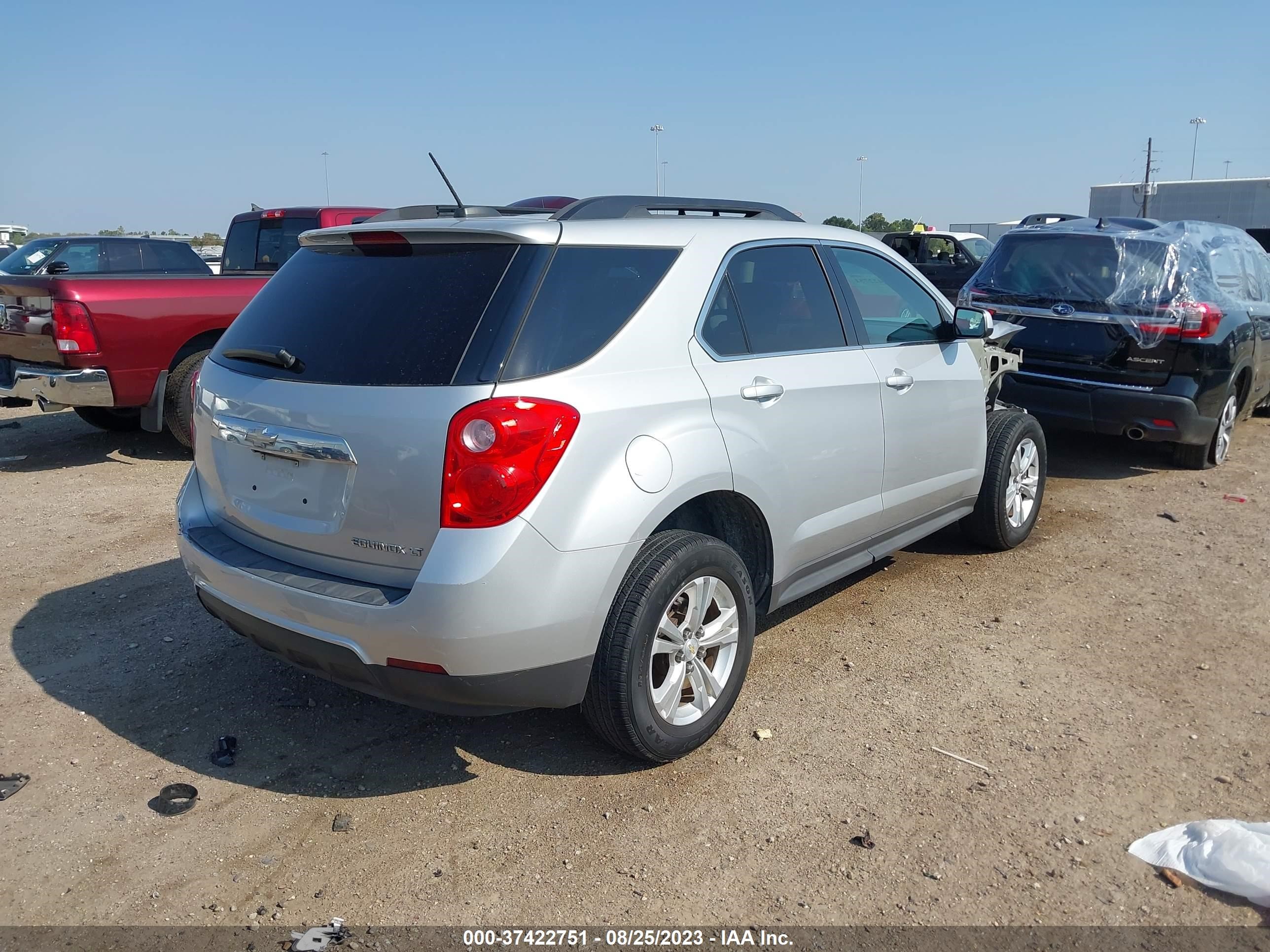 Photo 3 VIN: 2GNALBEK5F6379991 - CHEVROLET EQUINOX 