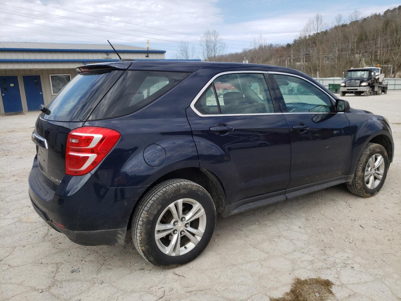 Photo 2 VIN: 2GNALBEK6G1172458 - CHEVROLET EQUINOX 