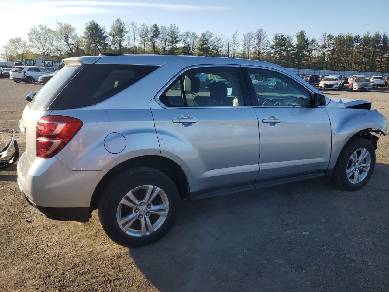 Photo 2 VIN: 2GNALBEK6H6113995 - CHEVROLET EQUINOX 