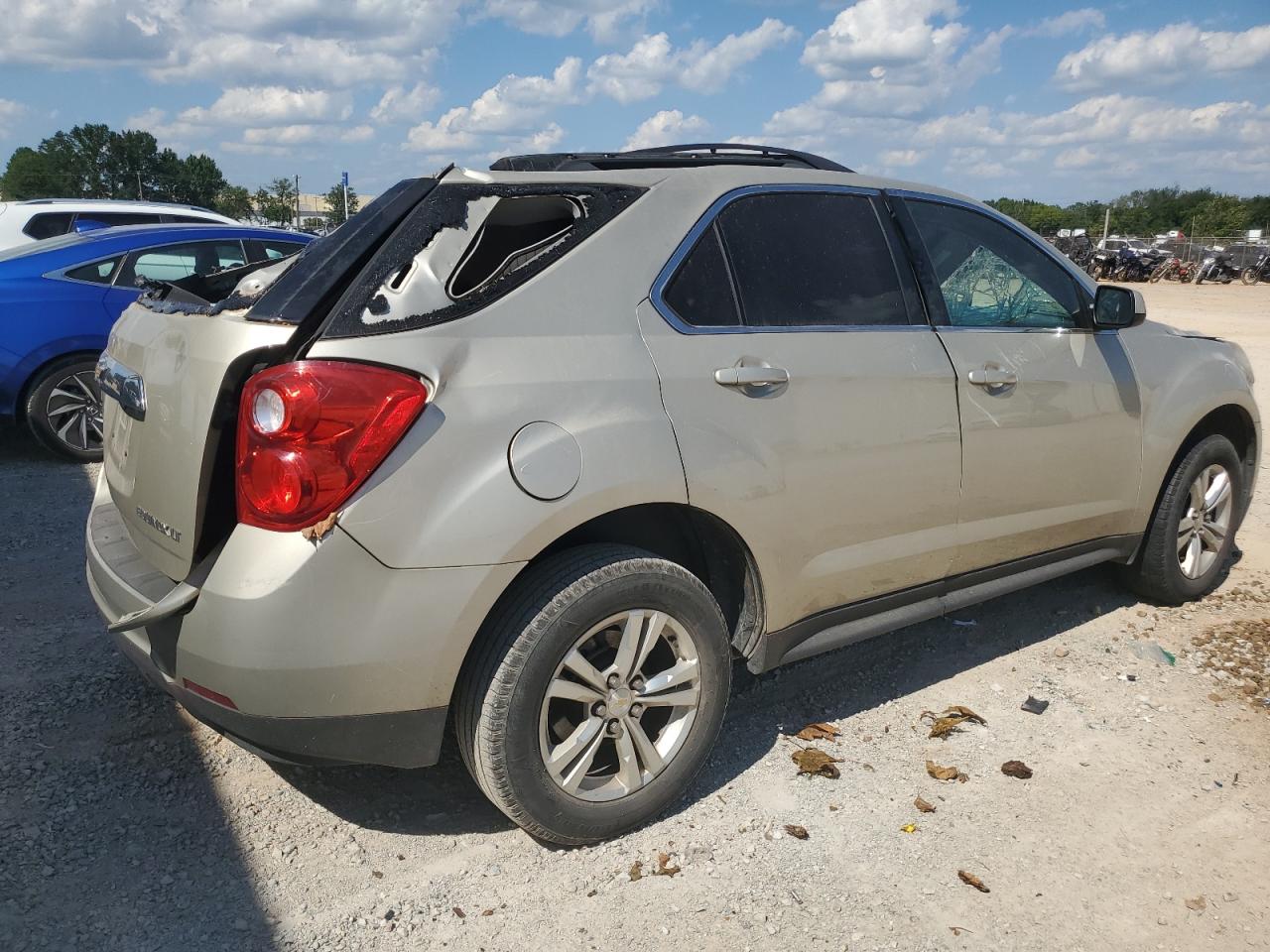 Photo 2 VIN: 2GNALBEK8F1138679 - CHEVROLET EQUINOX 