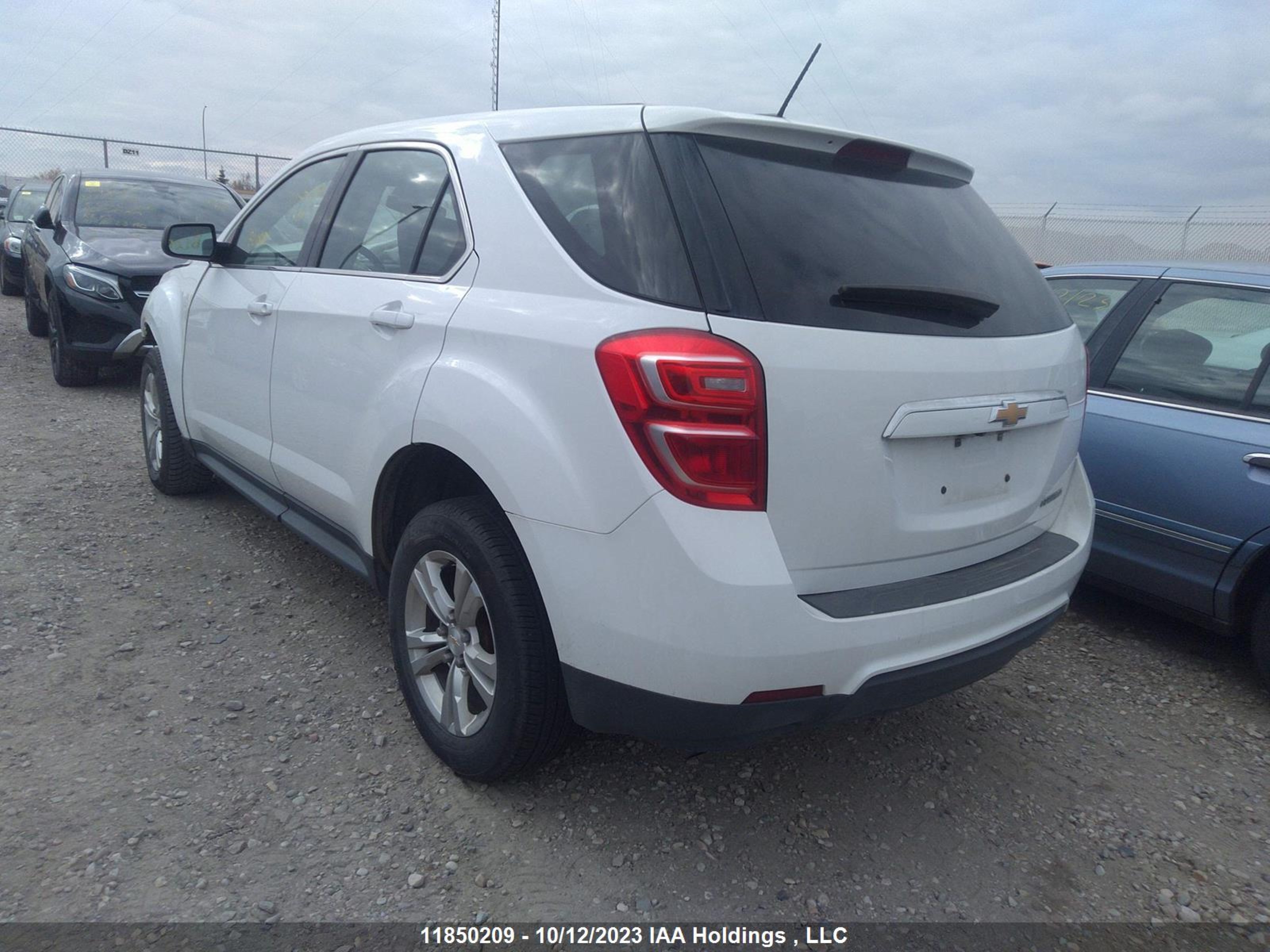 Photo 2 VIN: 2GNALBEK8G6282611 - CHEVROLET EQUINOX 