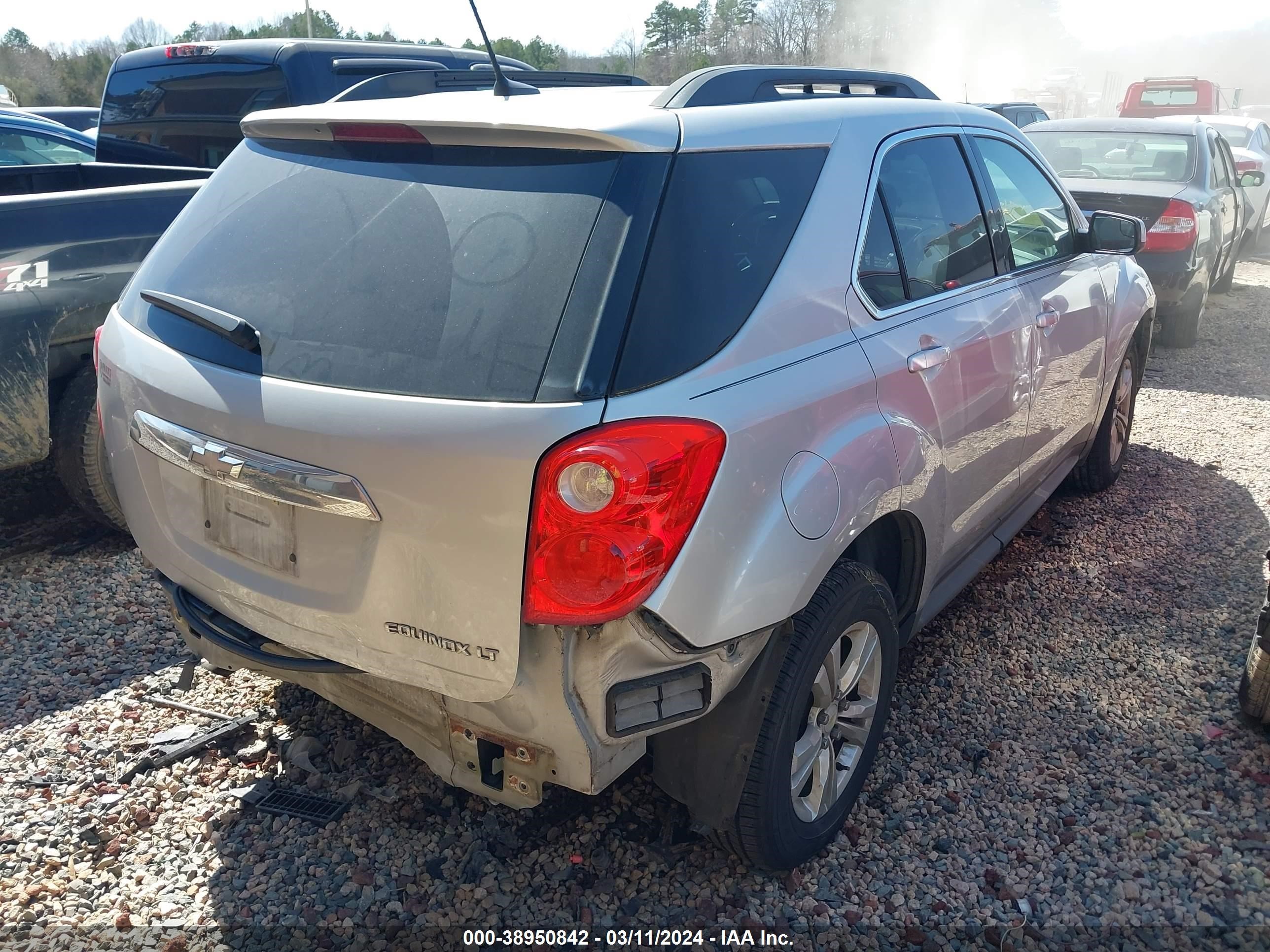 Photo 3 VIN: 2GNALBEKXE6238817 - CHEVROLET EQUINOX 