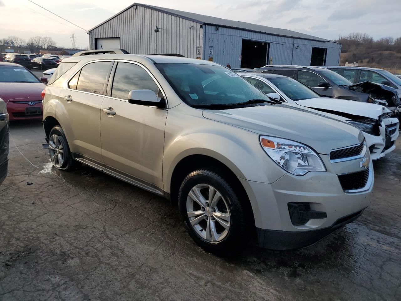 Photo 3 VIN: 2GNALBEKXF1138201 - CHEVROLET EQUINOX 