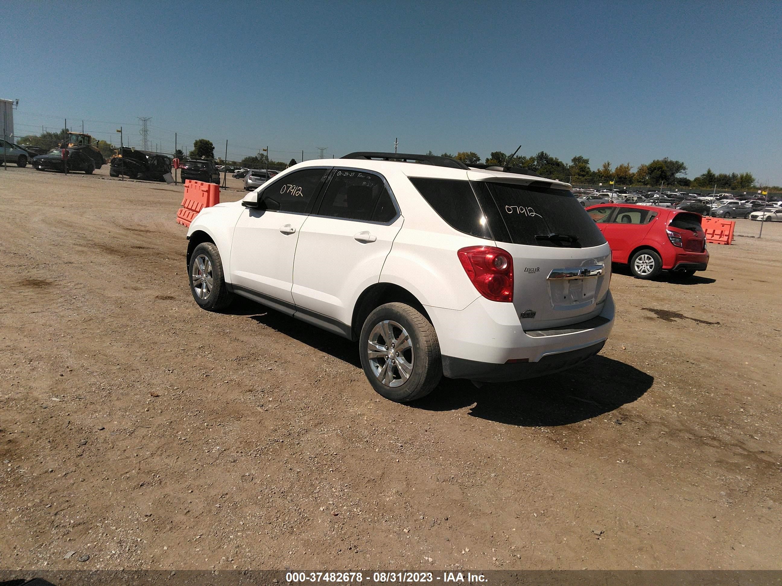 Photo 2 VIN: 2GNALBEKXF6275741 - CHEVROLET EQUINOX 