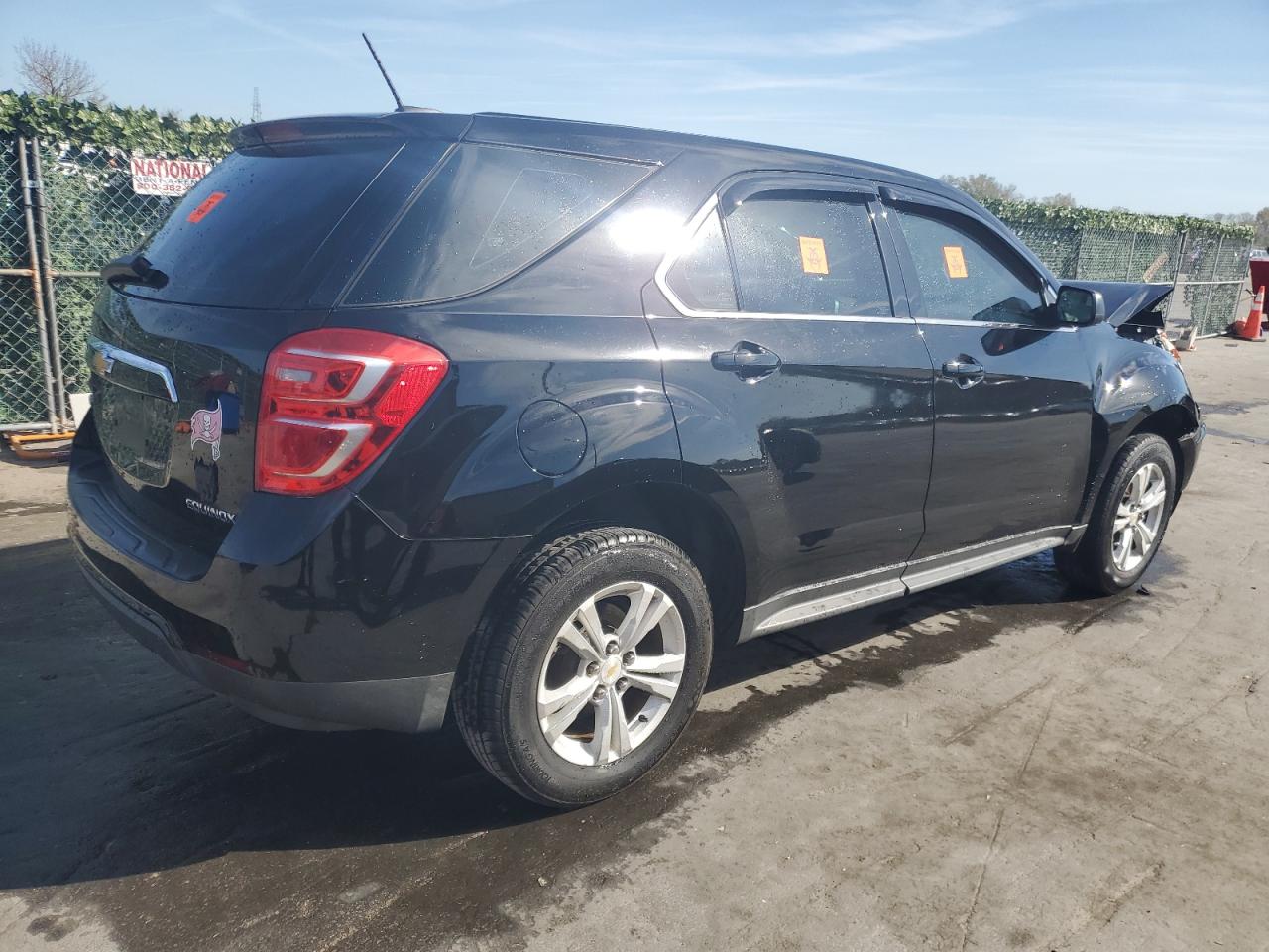 Photo 2 VIN: 2GNALBEKXG1183687 - CHEVROLET EQUINOX 