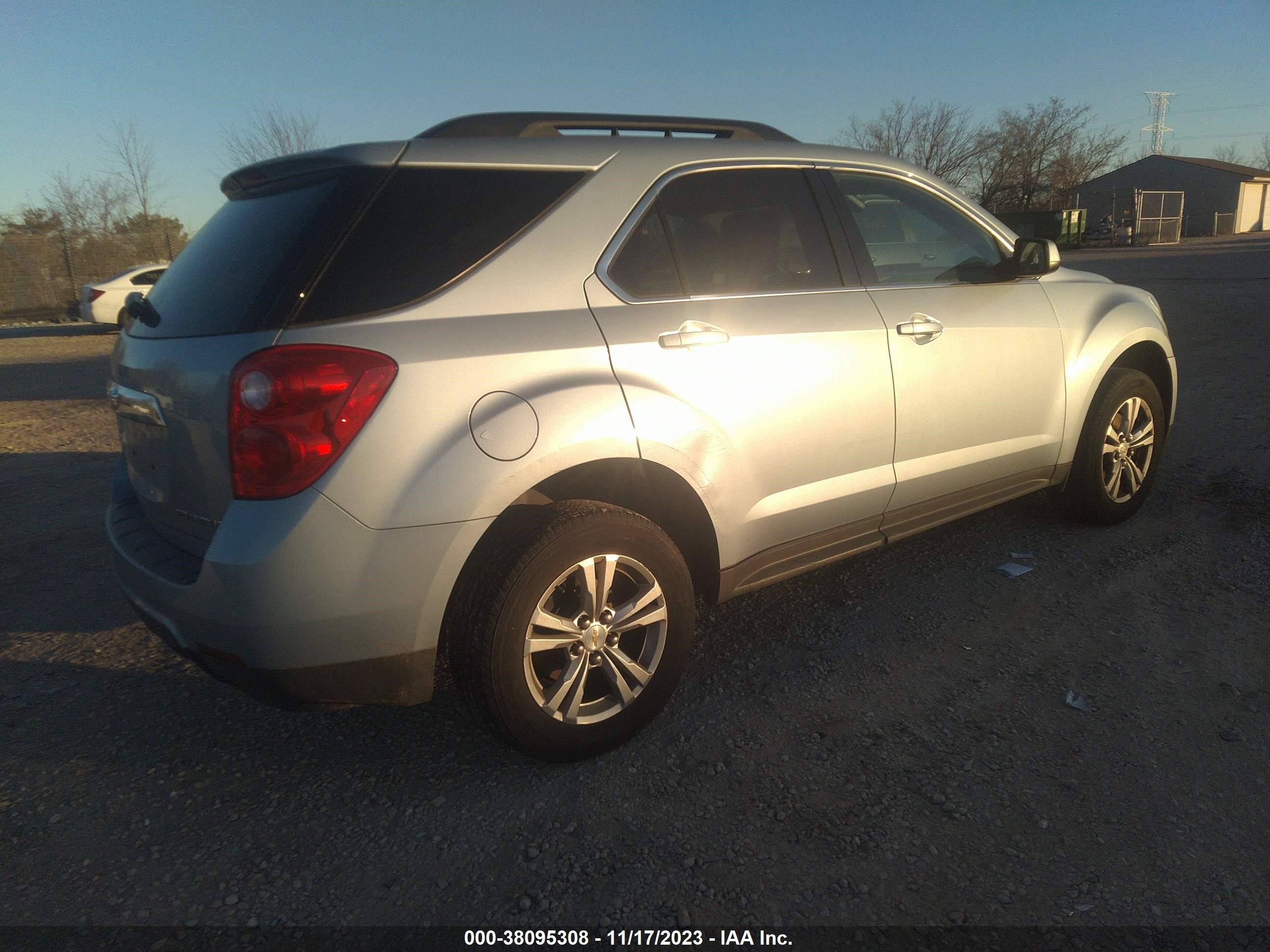 Photo 3 VIN: 2GNALCEK1F6276640 - CHEVROLET EQUINOX 