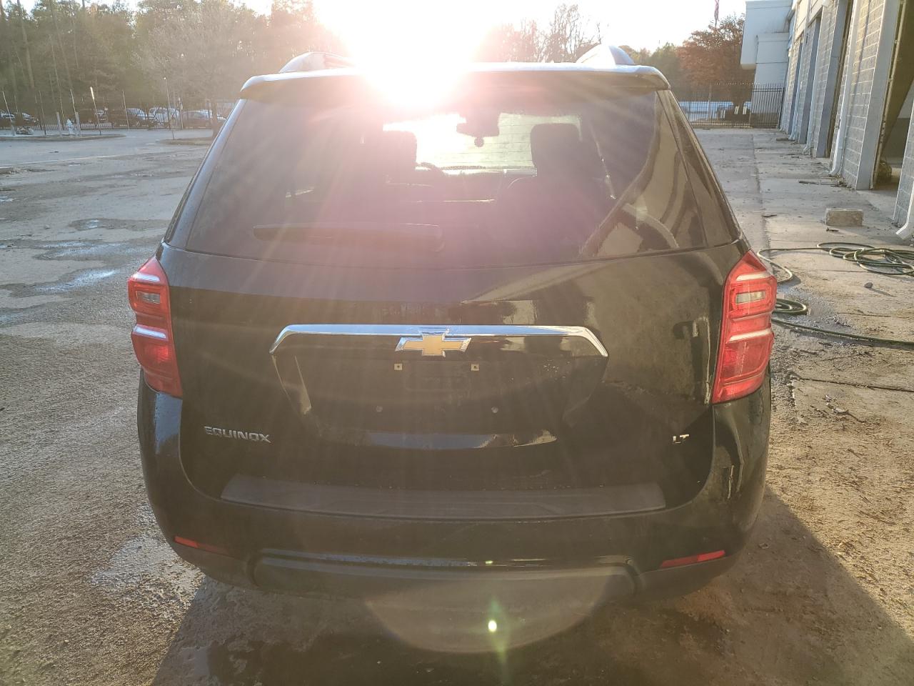 Photo 5 VIN: 2GNALCEK2H1528198 - CHEVROLET EQUINOX 