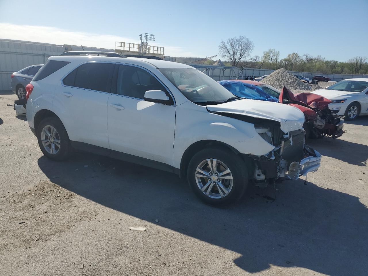 Photo 3 VIN: 2GNALCEK3F6341617 - CHEVROLET EQUINOX 