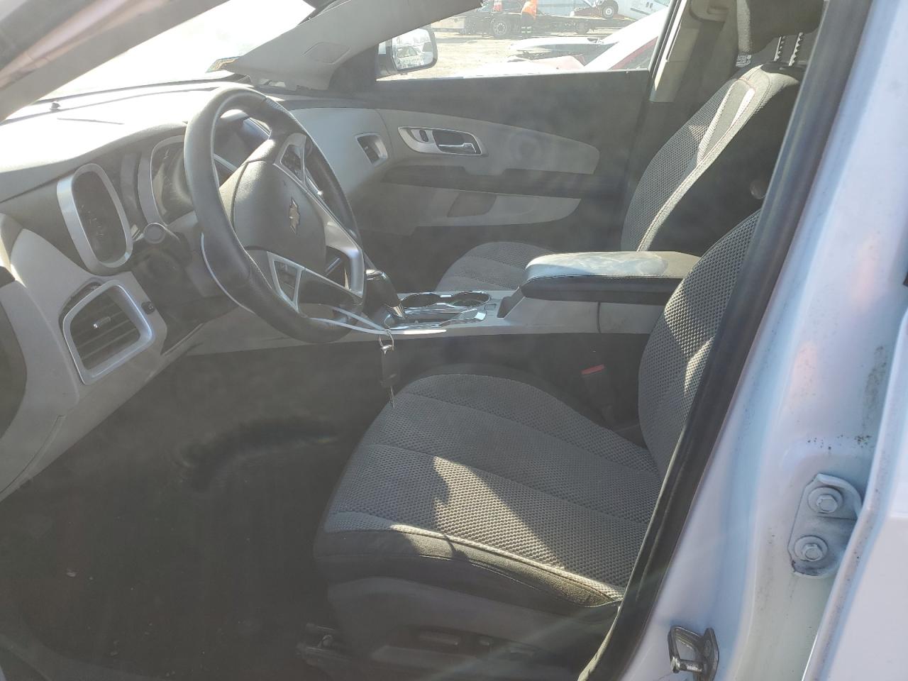 Photo 6 VIN: 2GNALCEK4H6182688 - CHEVROLET EQUINOX 