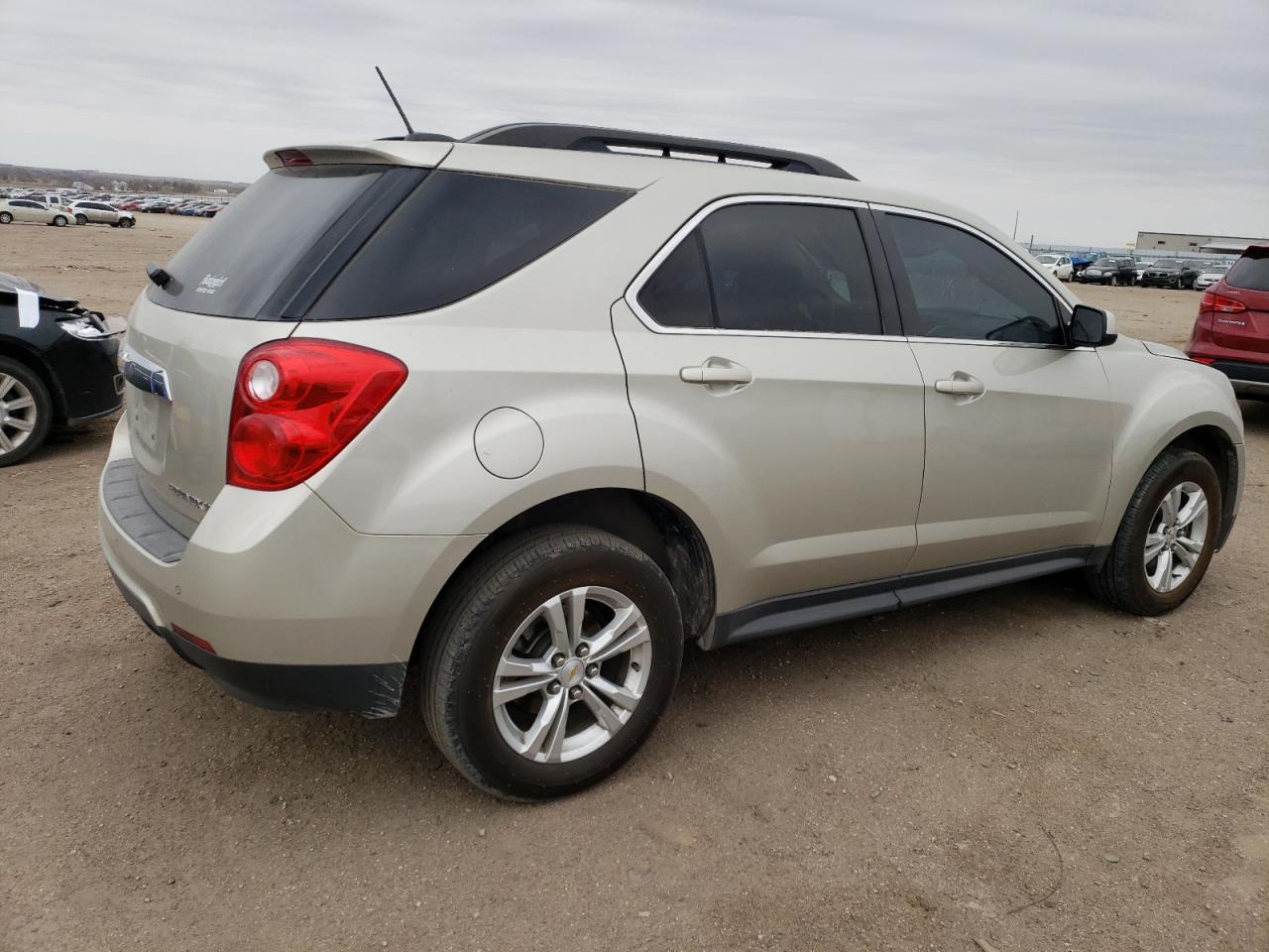 Photo 3 VIN: 2GNALCEK6F6408873 - CHEVROLET EQUINOX 