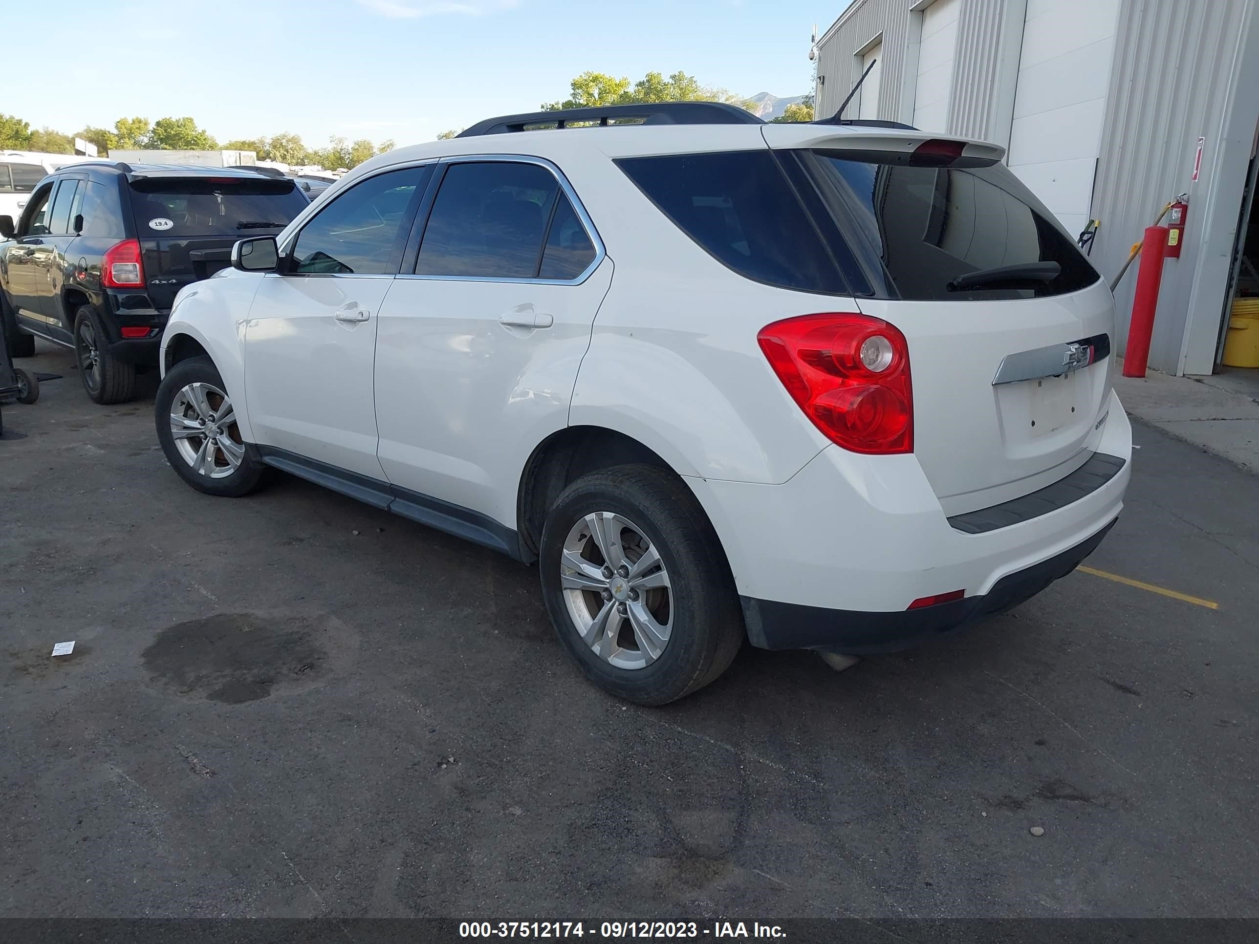 Photo 2 VIN: 2GNALCEK9E6277310 - CHEVROLET EQUINOX 