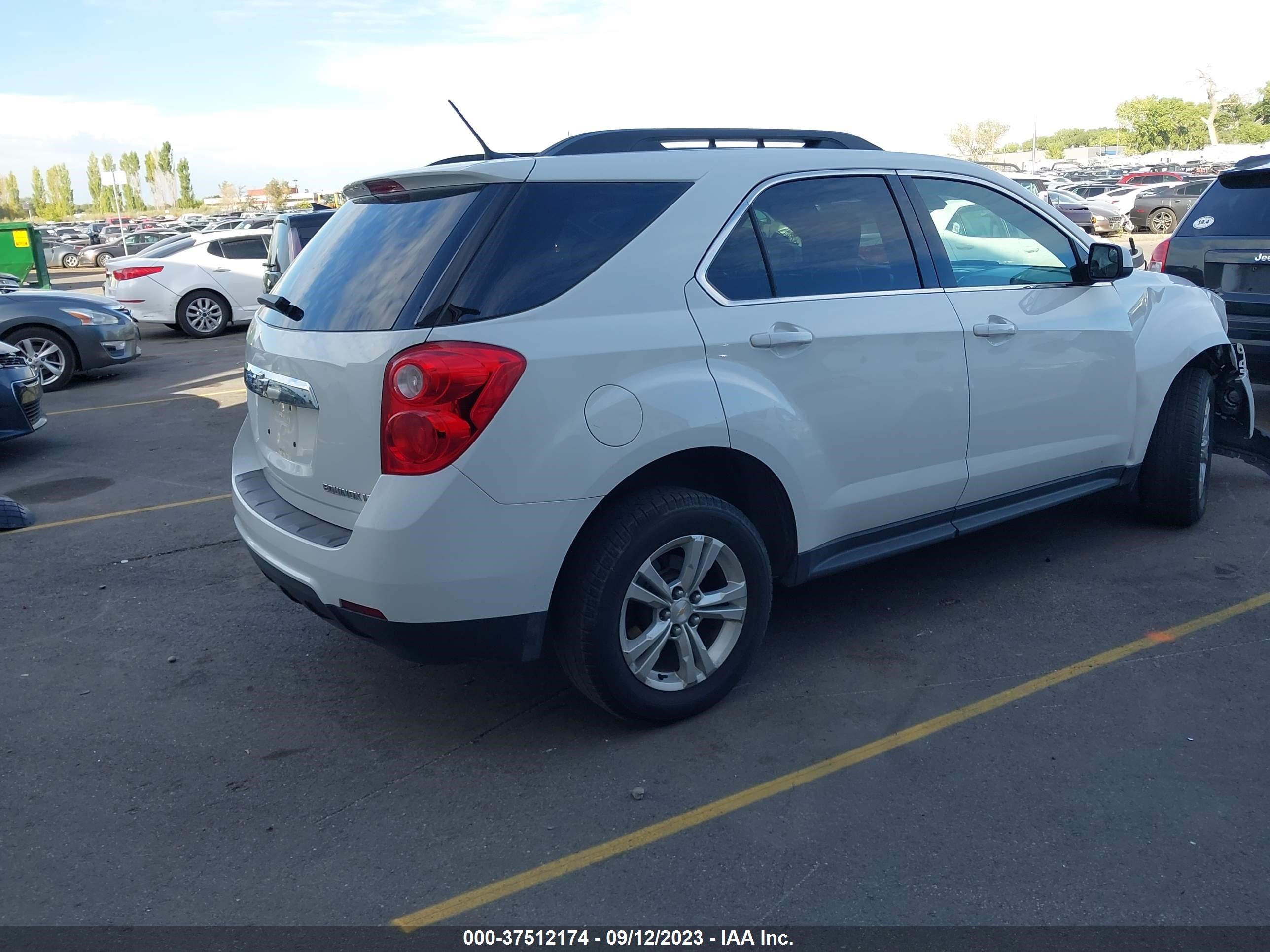 Photo 3 VIN: 2GNALCEK9E6277310 - CHEVROLET EQUINOX 