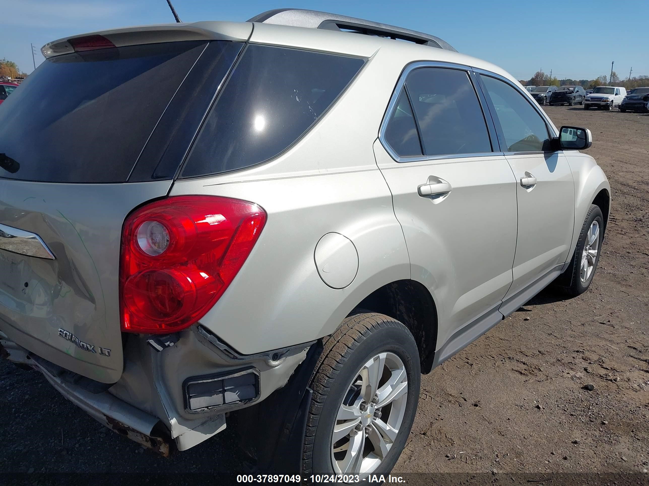 Photo 3 VIN: 2GNALCEKXE6345064 - CHEVROLET EQUINOX 