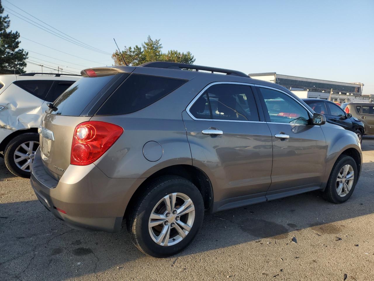 Photo 2 VIN: 2GNALDEK0C6271978 - CHEVROLET EQUINOX 