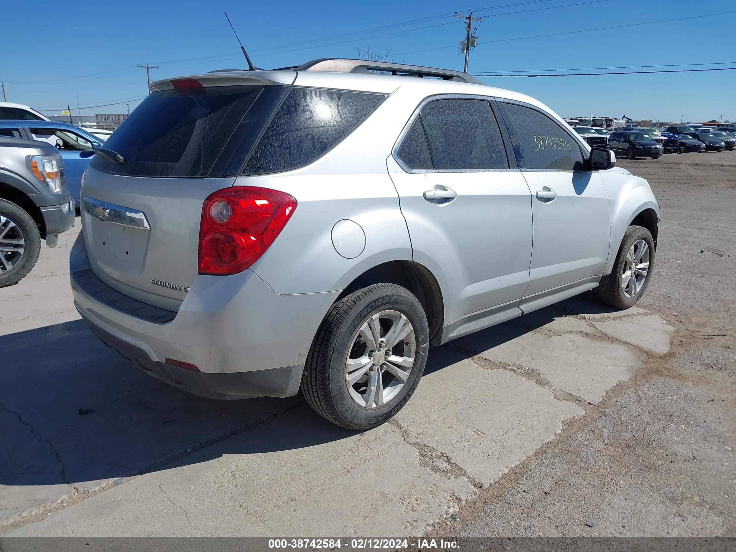 Photo 4 VIN: 2GNALDEK1C6164003 - CHEVROLET EQUINOX 