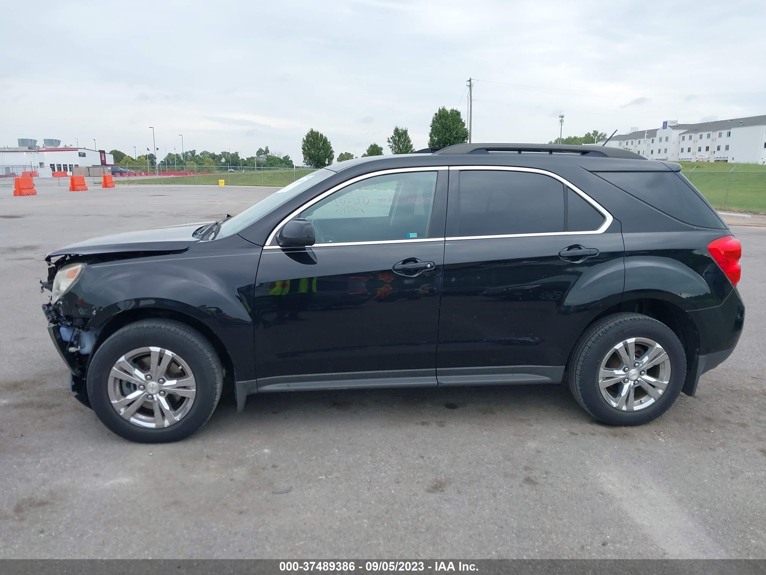 Photo 13 VIN: 2GNALDEK4D1106806 - CHEVROLET EQUINOX 