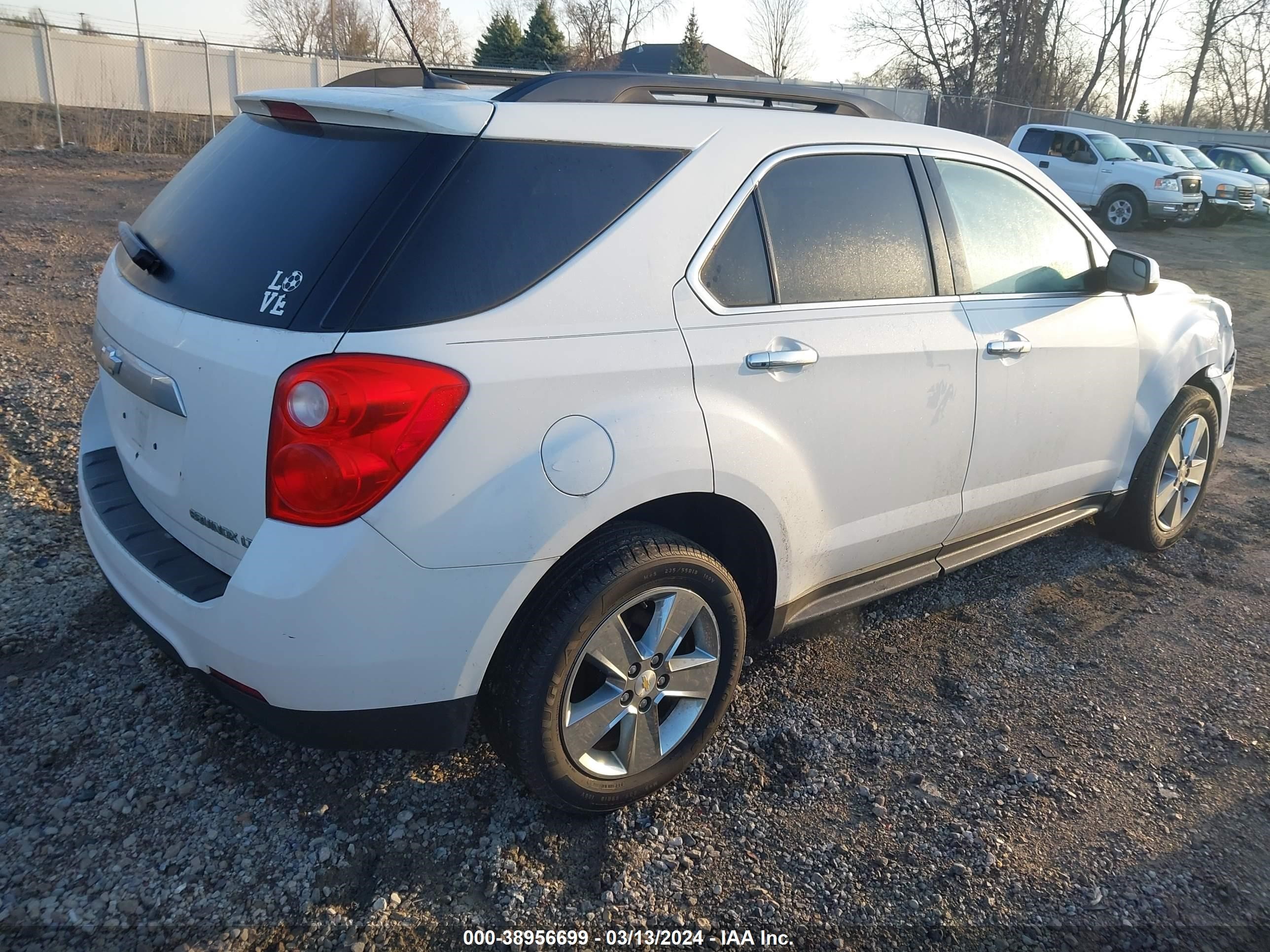 Photo 3 VIN: 2GNALDEK4D6338261 - CHEVROLET EQUINOX 