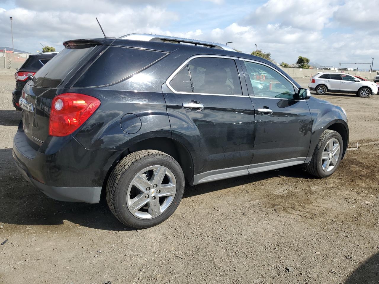 Photo 2 VIN: 2GNALDEK4F6373238 - CHEVROLET EQUINOX 