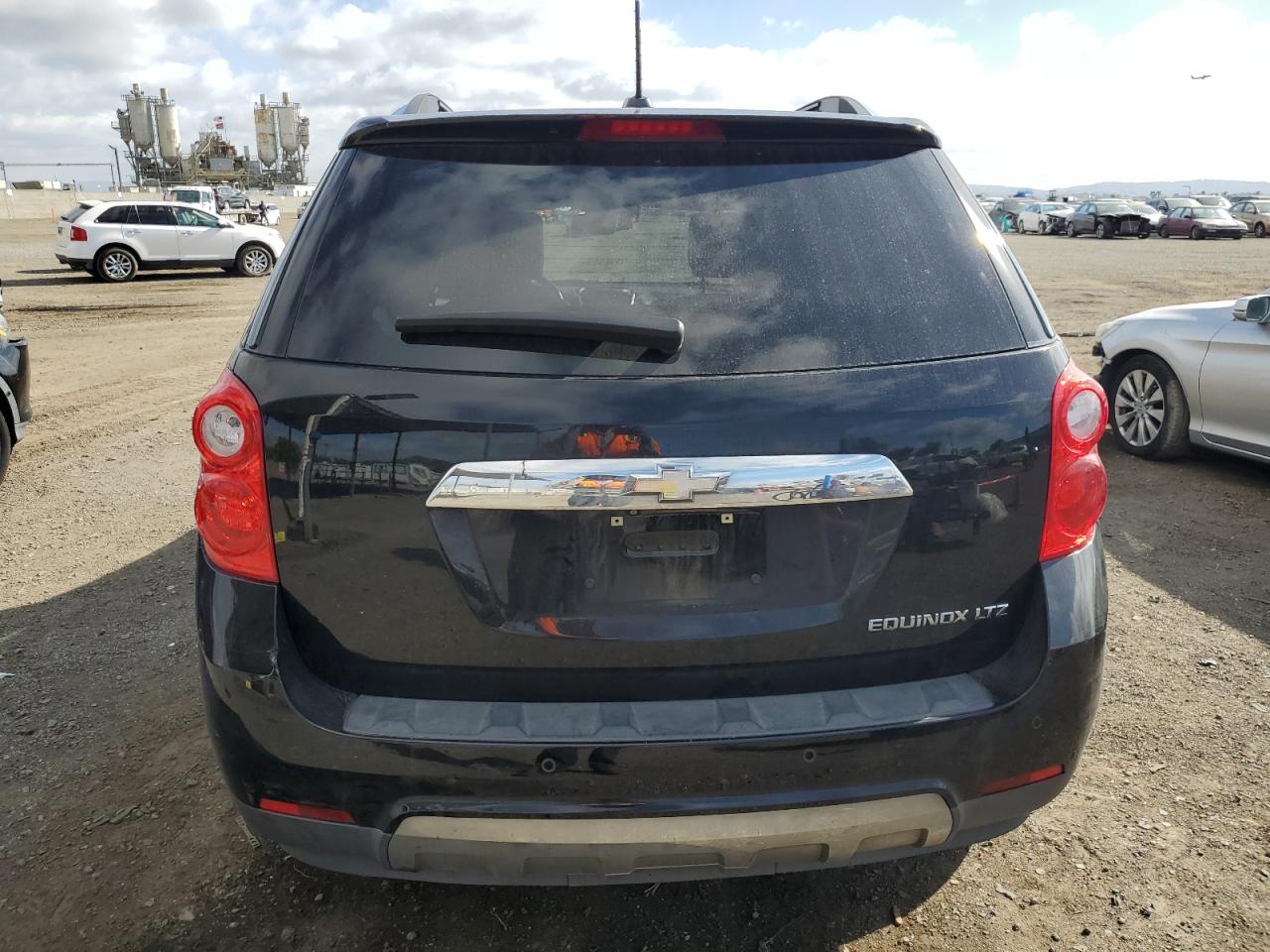 Photo 5 VIN: 2GNALDEK4F6373238 - CHEVROLET EQUINOX 