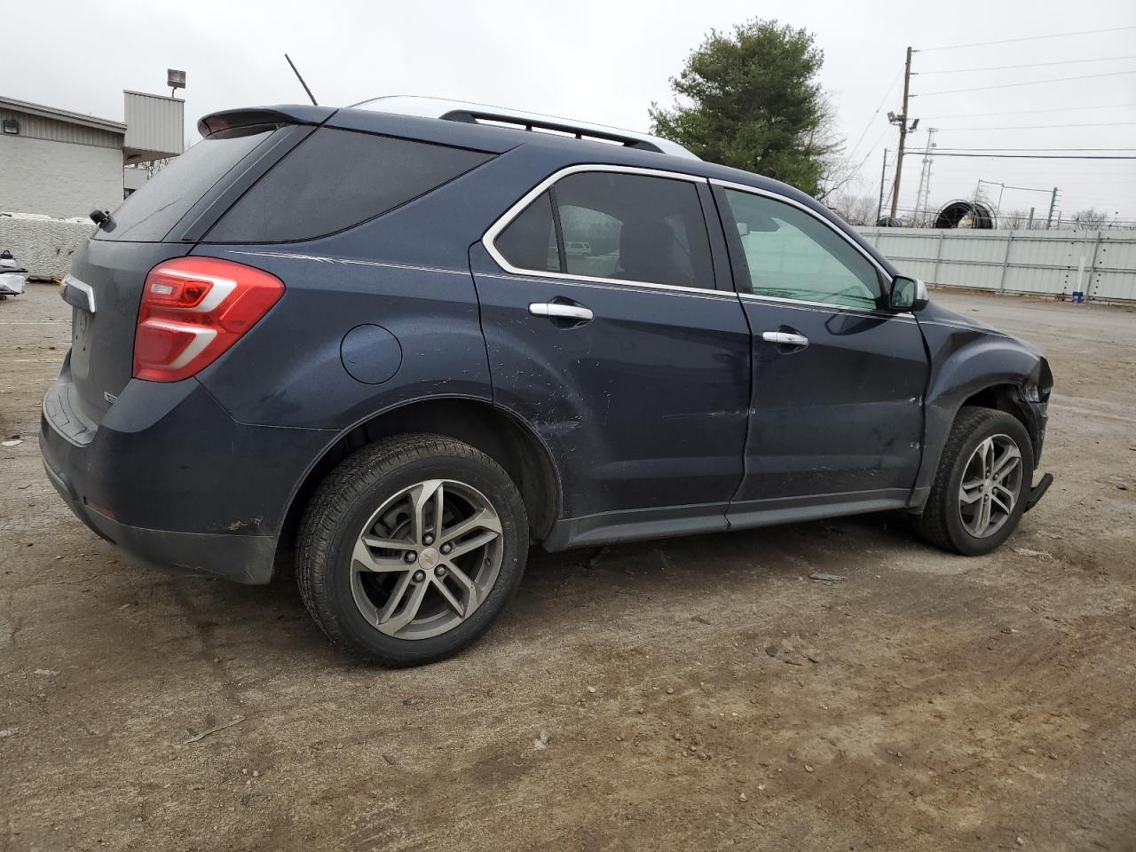 Photo 2 VIN: 2GNALDEK8H1558327 - CHEVROLET EQUINOX 