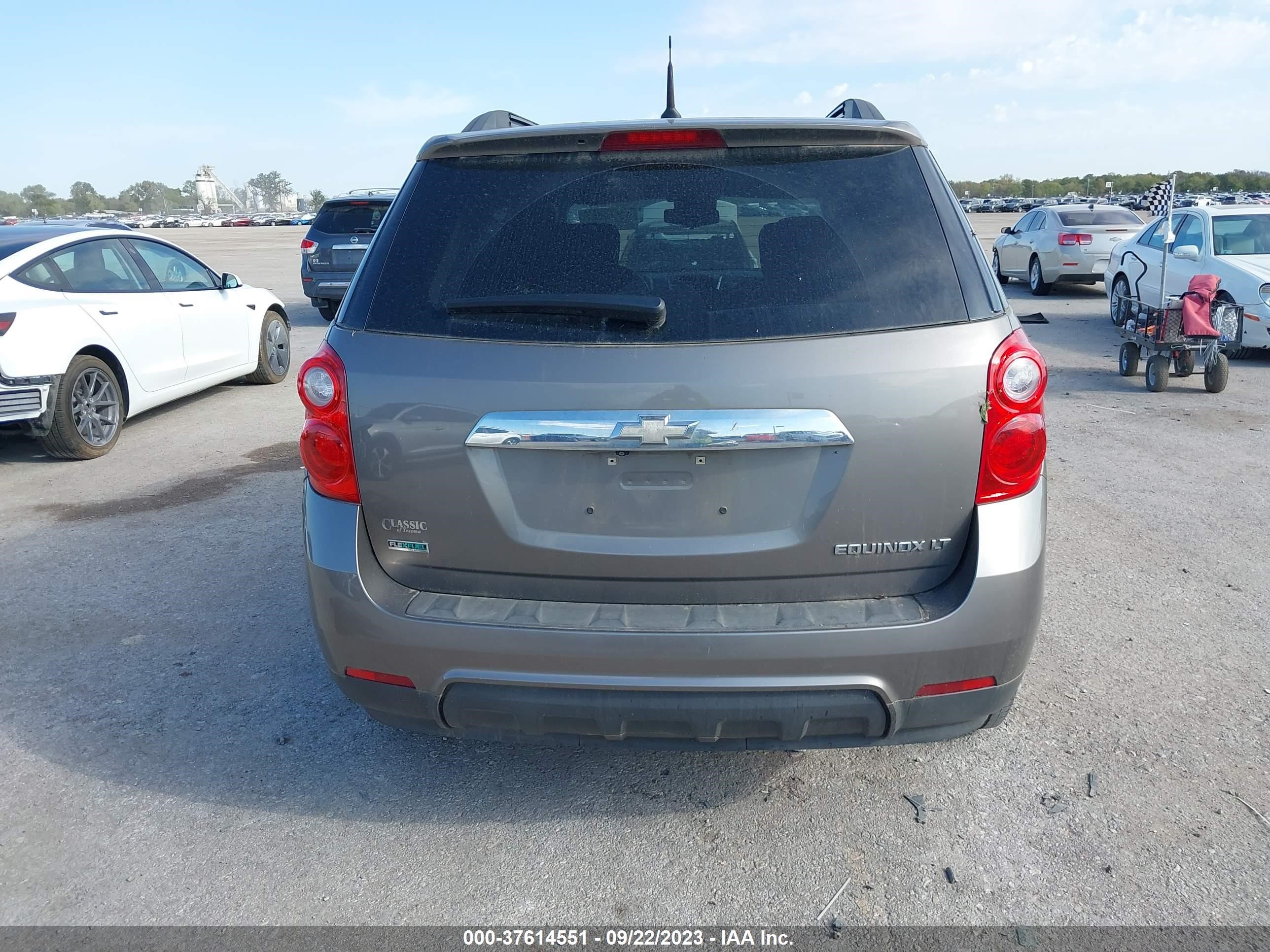 Photo 15 VIN: 2GNALDEK9C6179641 - CHEVROLET EQUINOX 