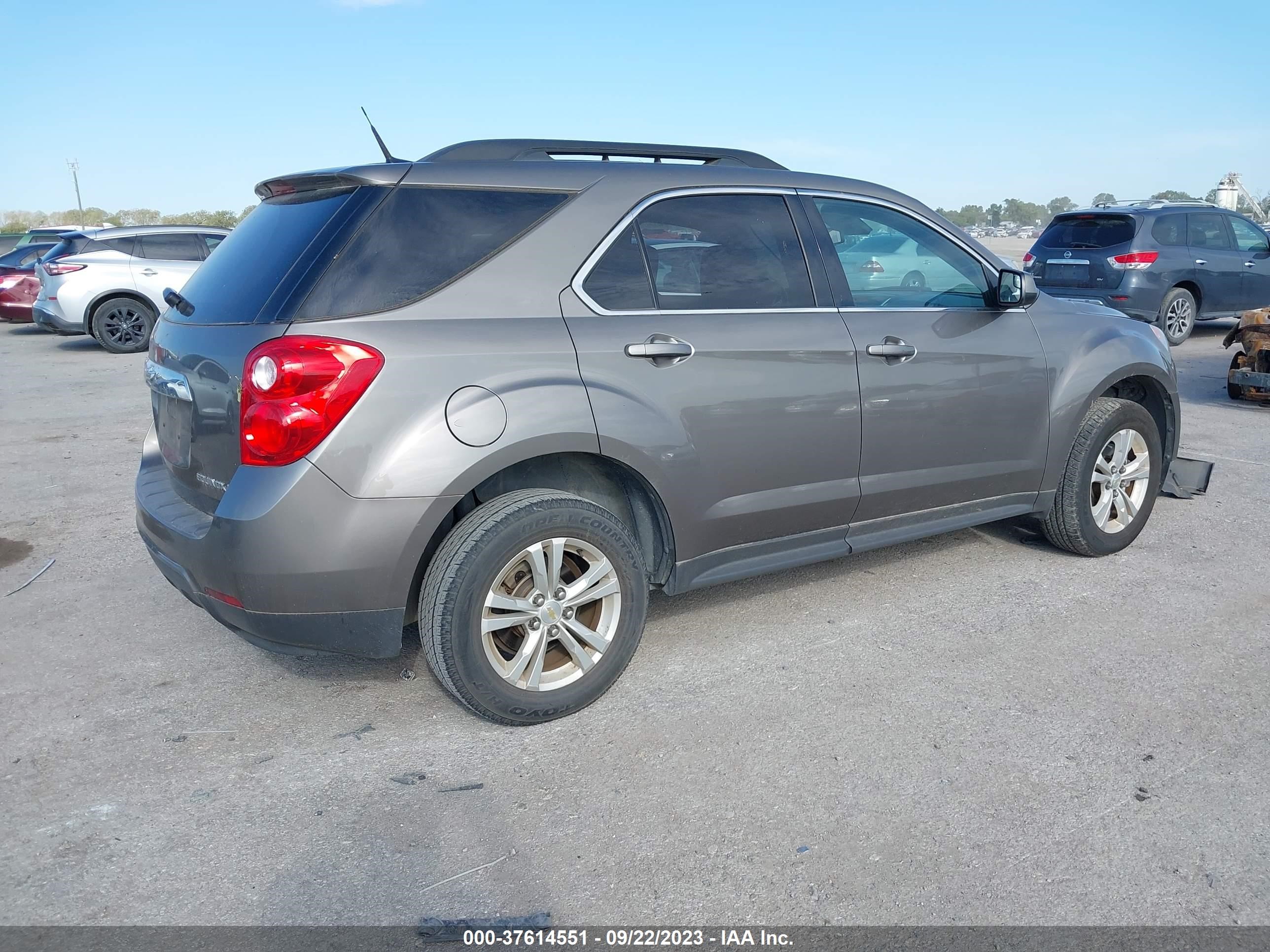 Photo 3 VIN: 2GNALDEK9C6179641 - CHEVROLET EQUINOX 