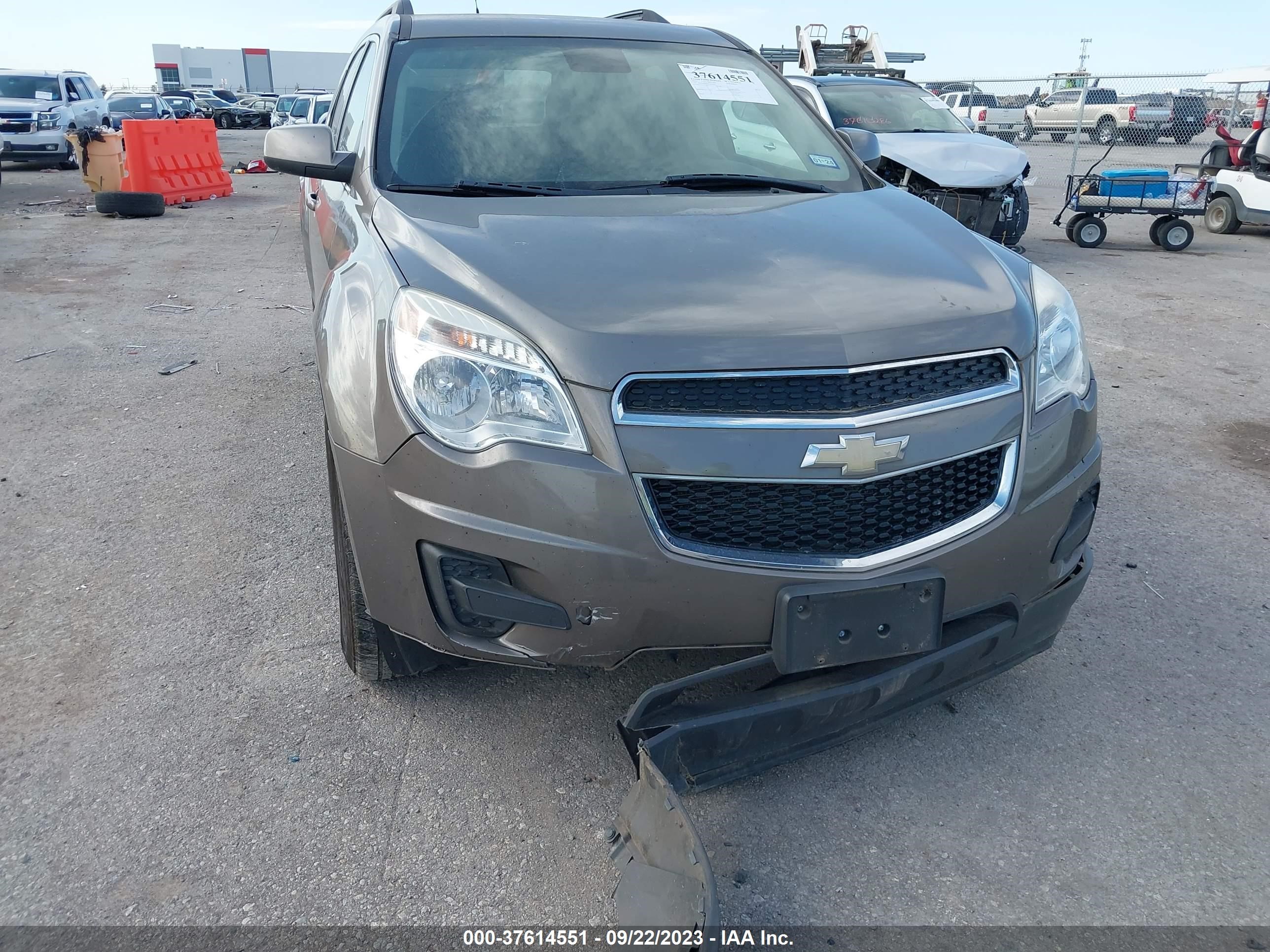 Photo 5 VIN: 2GNALDEK9C6179641 - CHEVROLET EQUINOX 