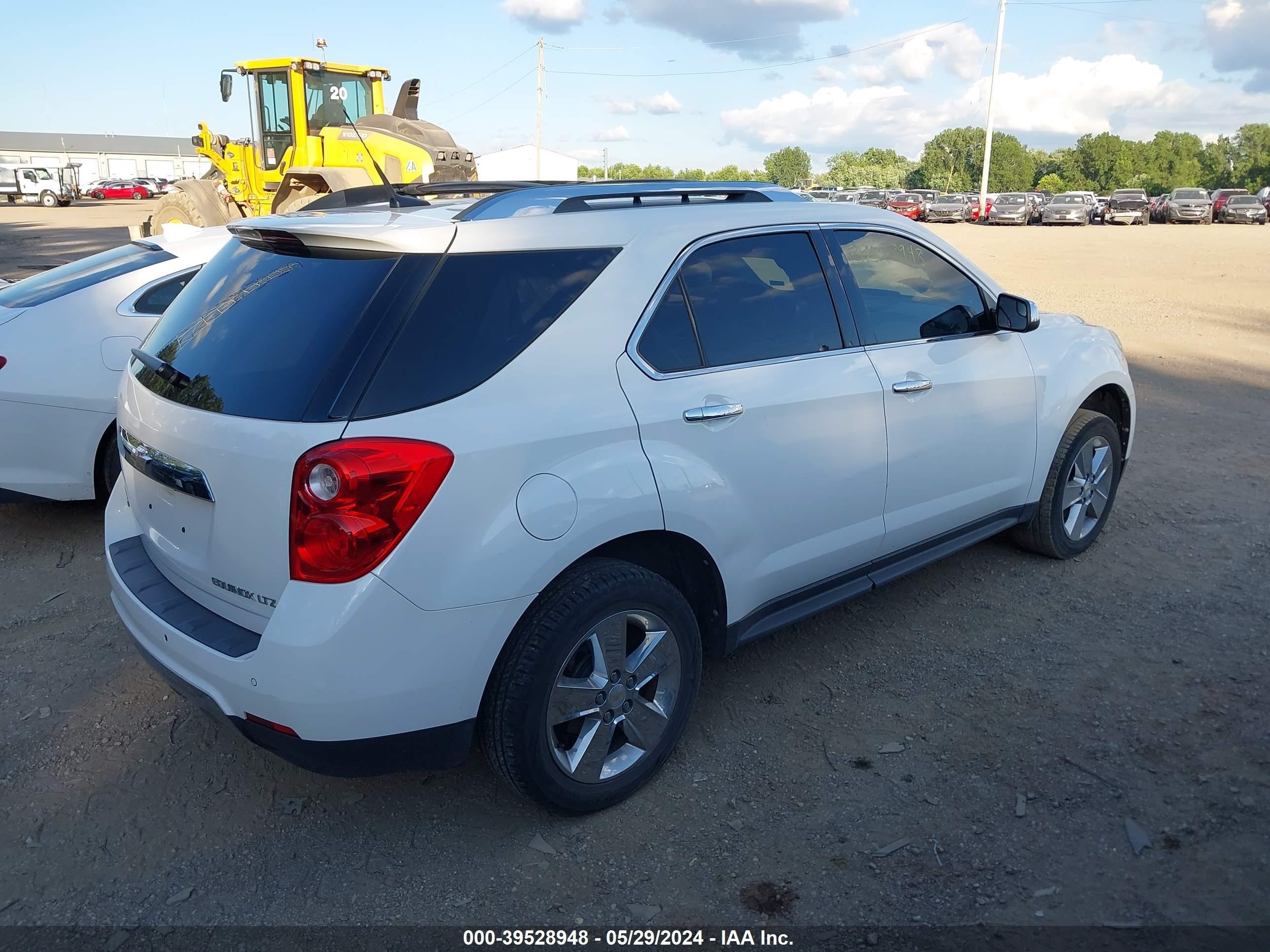 Photo 3 VIN: 2GNALFEK2C1134842 - CHEVROLET EQUINOX 