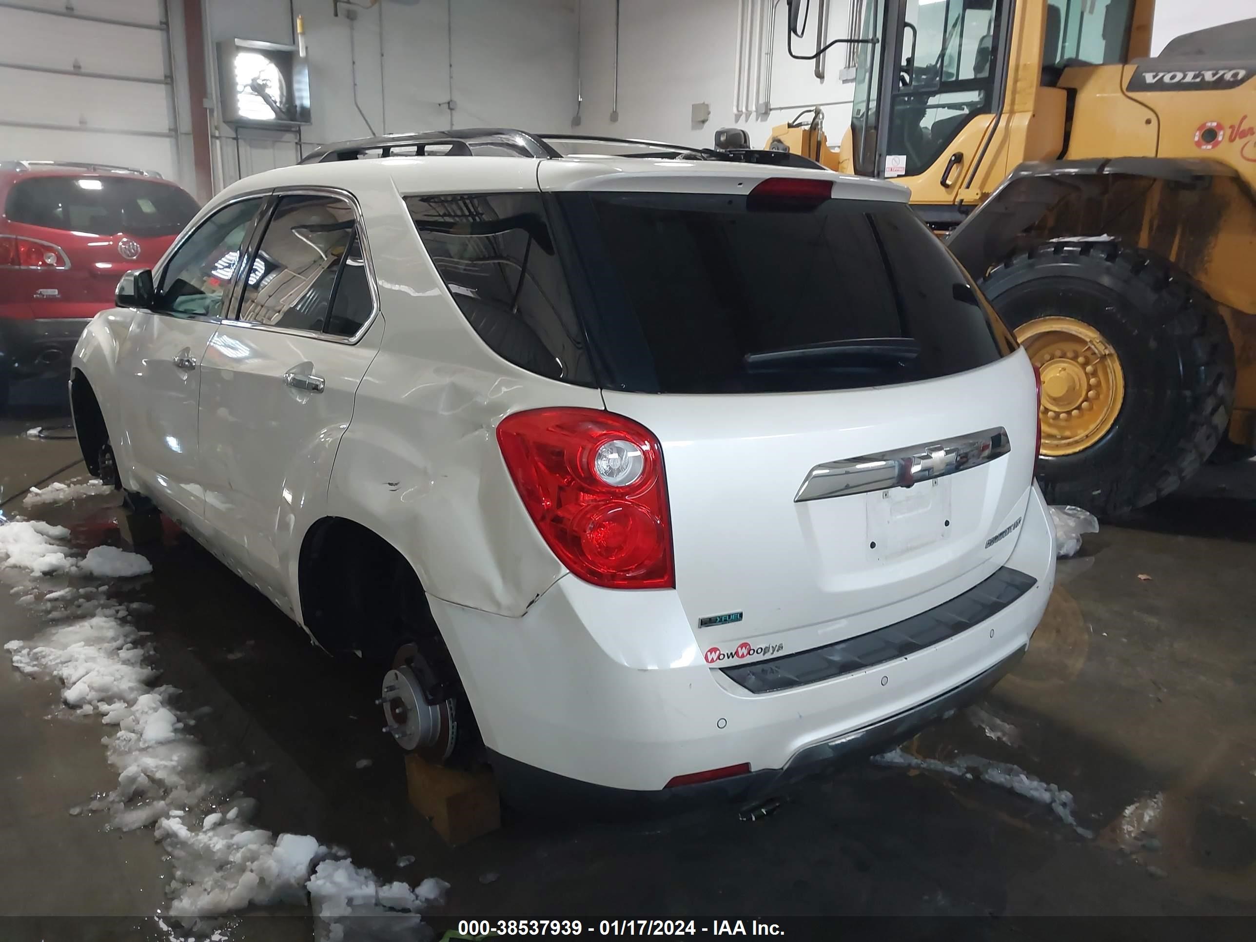 Photo 2 VIN: 2GNALFEK7C1233298 - CHEVROLET EQUINOX 