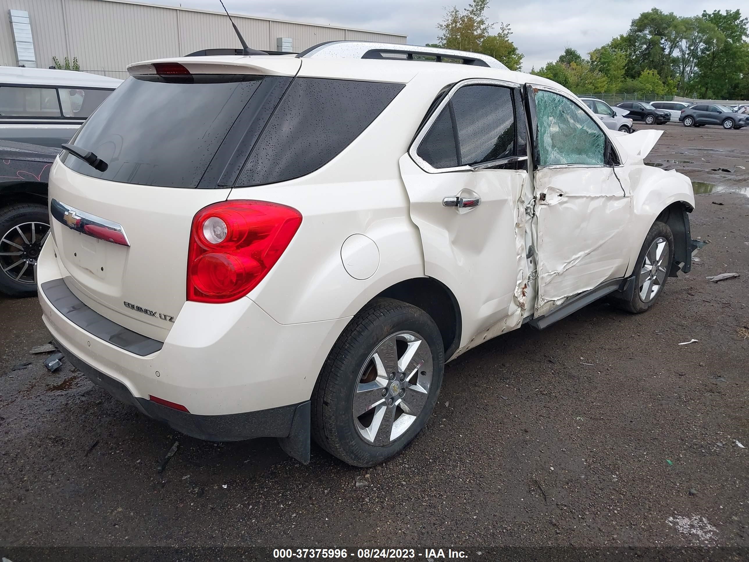 Photo 3 VIN: 2GNALFEKXC1219475 - CHEVROLET EQUINOX 