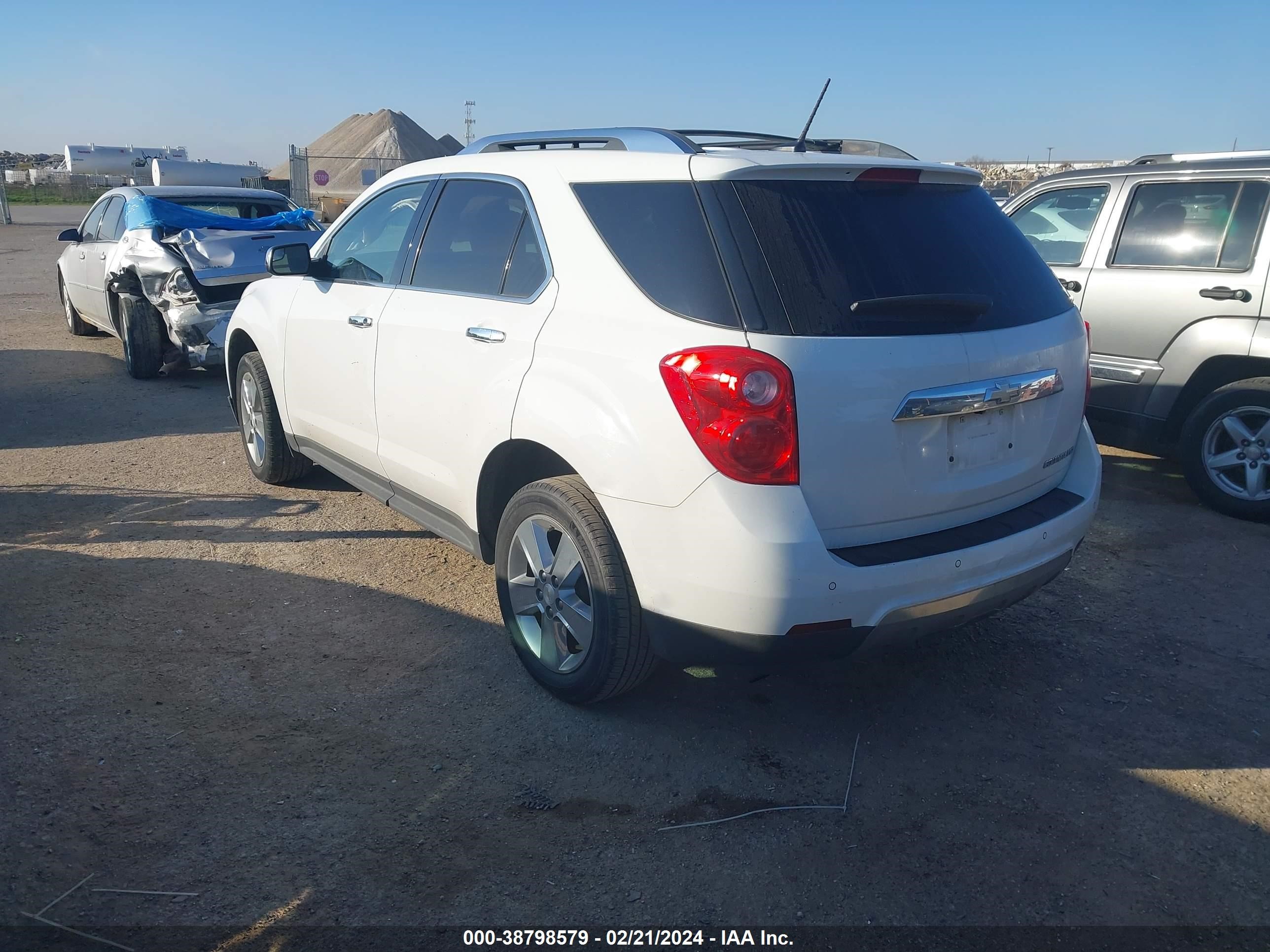 Photo 2 VIN: 2GNALFEKXD6227709 - CHEVROLET EQUINOX 