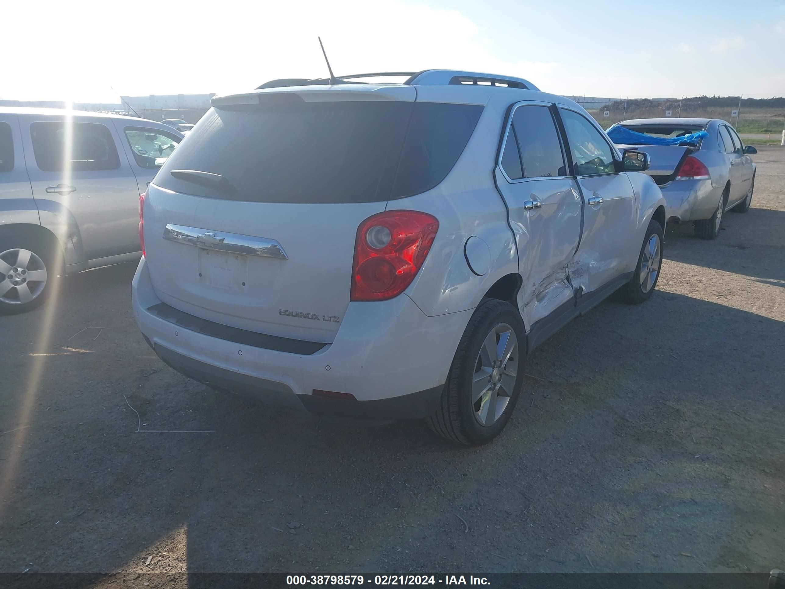 Photo 3 VIN: 2GNALFEKXD6227709 - CHEVROLET EQUINOX 