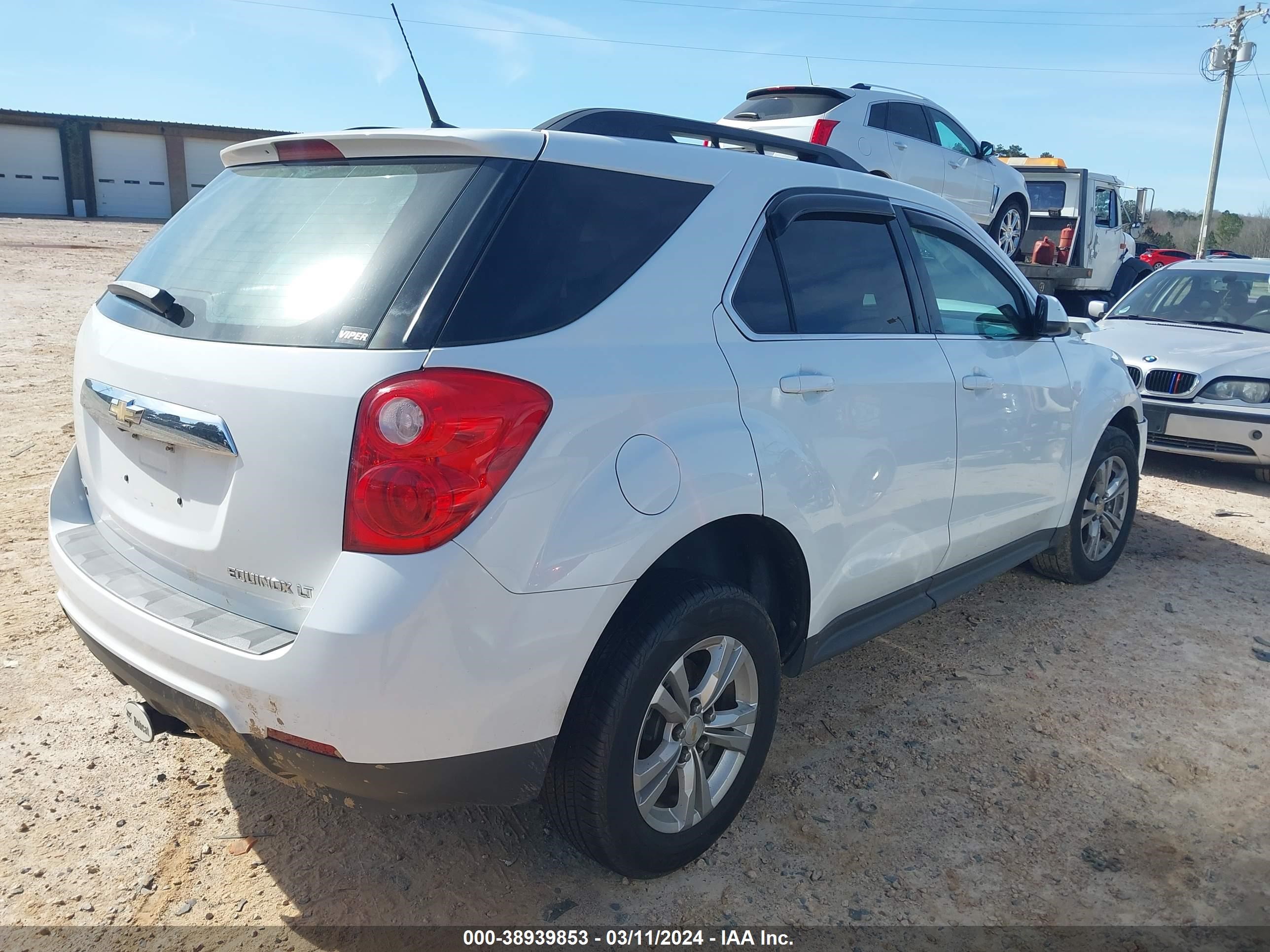 Photo 3 VIN: 2GNALPEK5C1124036 - CHEVROLET EQUINOX 