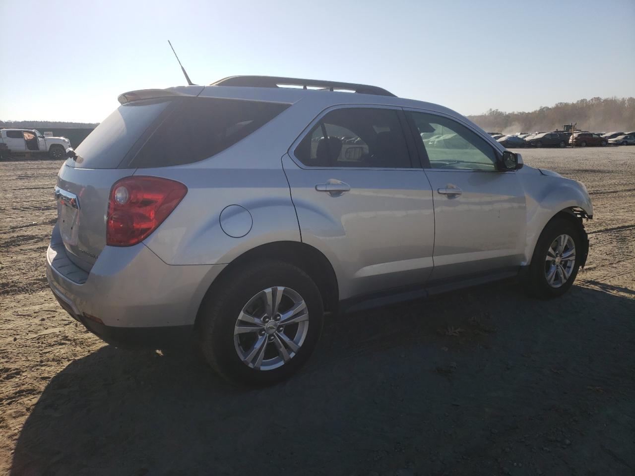 Photo 2 VIN: 2GNALPEK5C1323765 - CHEVROLET EQUINOX 