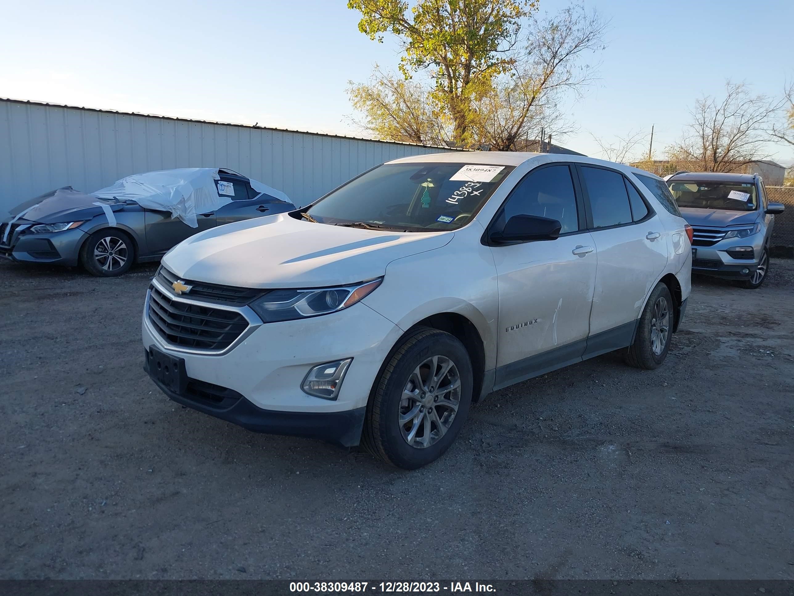 Photo 1 VIN: 2GNAX5EV5L6143837 - CHEVROLET EQUINOX 