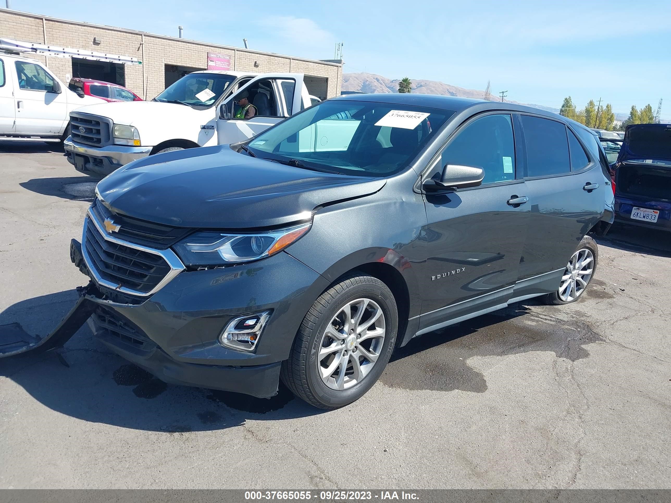 Photo 1 VIN: 2GNAXHEV0J6192393 - CHEVROLET EQUINOX 