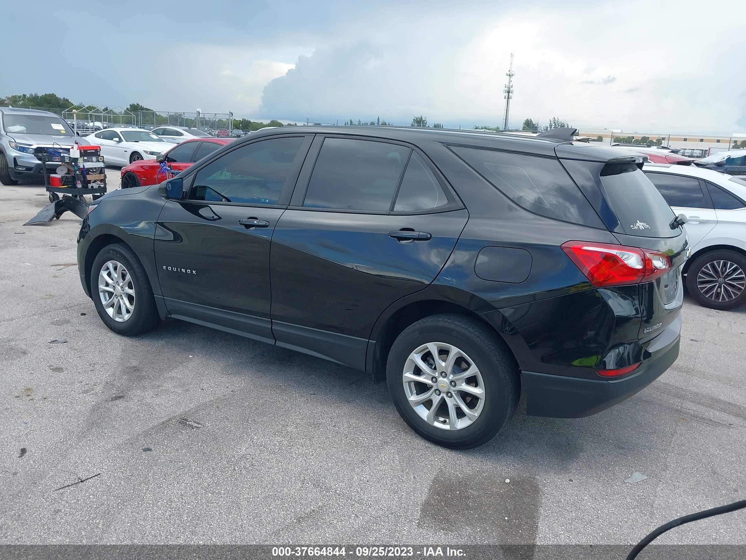 Photo 2 VIN: 2GNAXHEV0L6247539 - CHEVROLET EQUINOX 