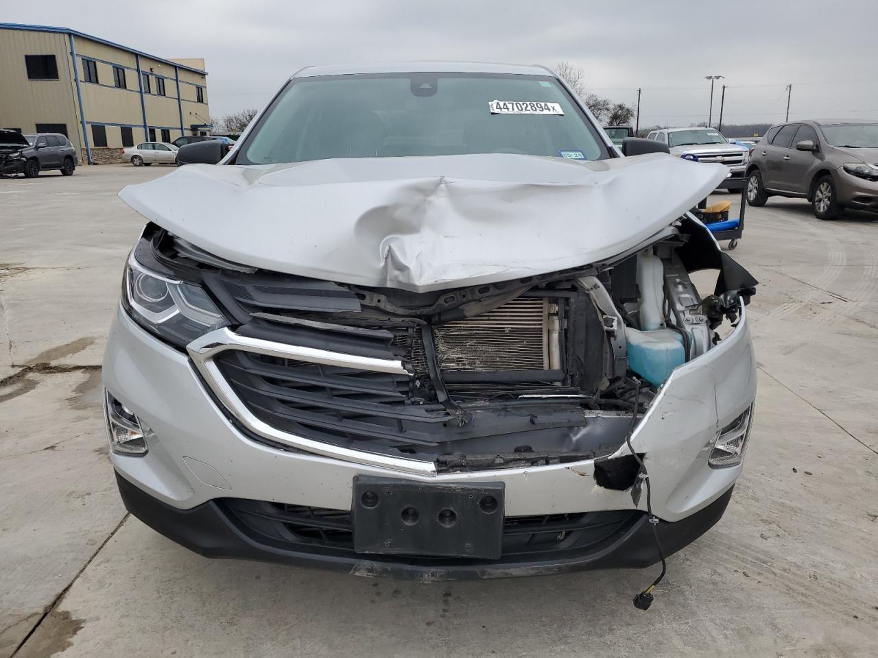 Photo 4 VIN: 2GNAXHEV1L6256945 - CHEVROLET EQUINOX 