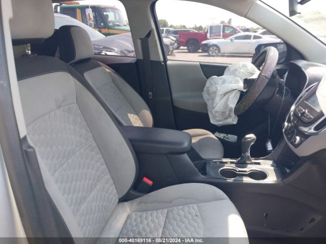 Photo 4 VIN: 2GNAXHEV3J6112617 - CHEVROLET EQUINOX 